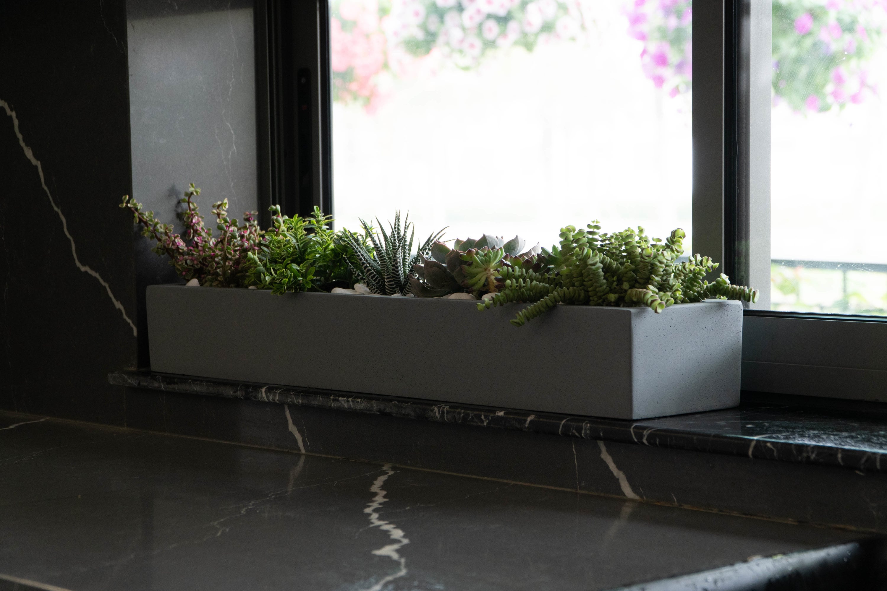 Vasesource CARLO4632CM Planter-Window-Box - View #5