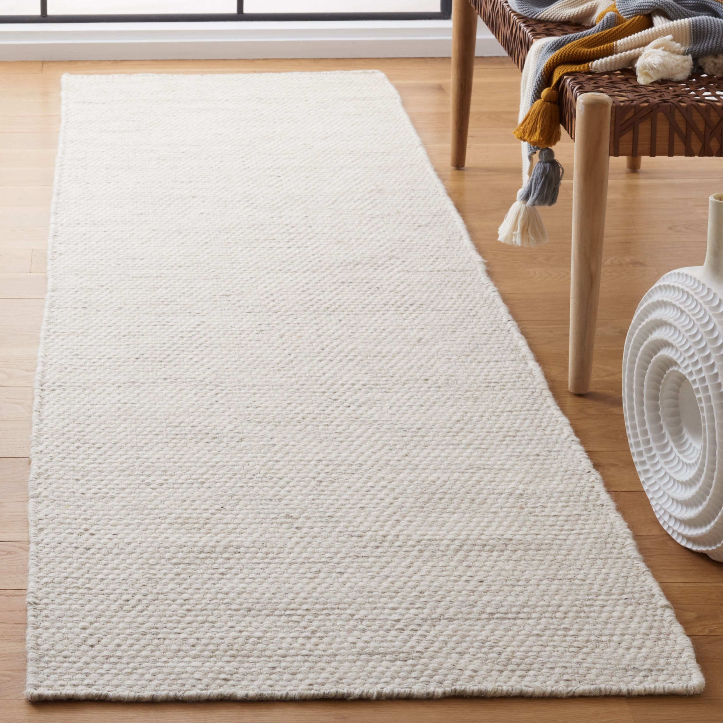  Natura 975 Ivory/Light Gray Solid / Tonal 2ft-3in x 9ft Runner Rug