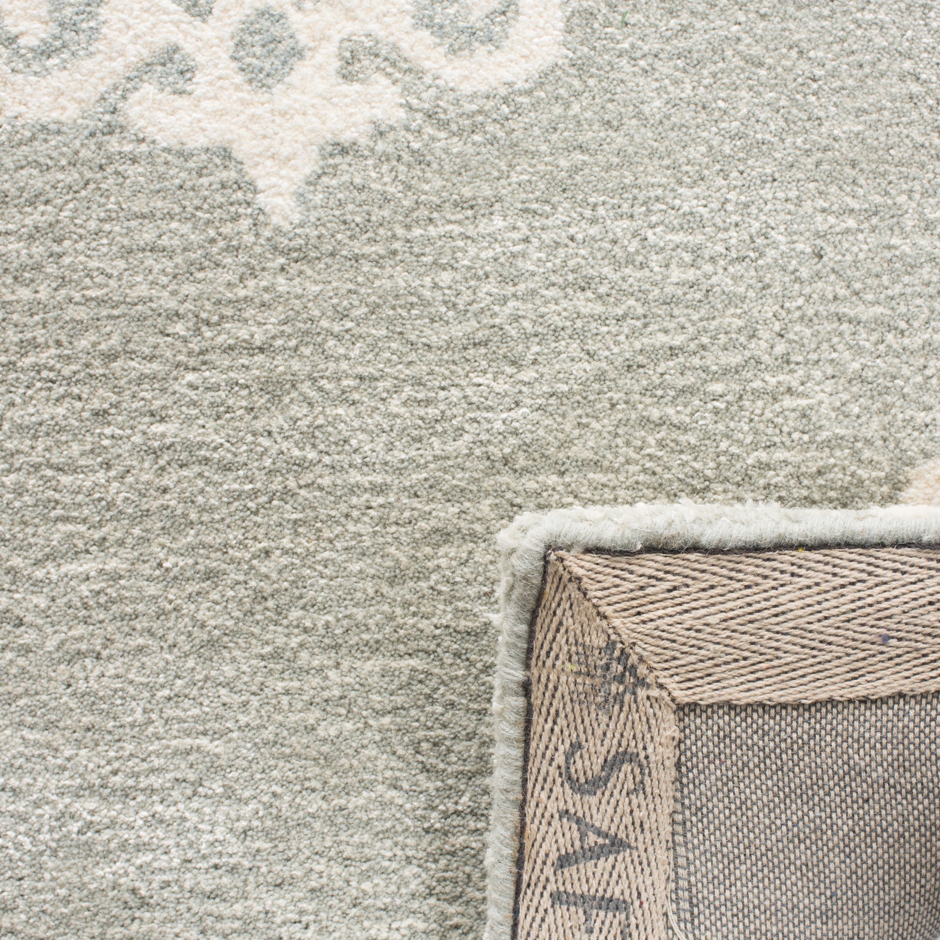 Safavieh SOH724C-8 rugs - View #6