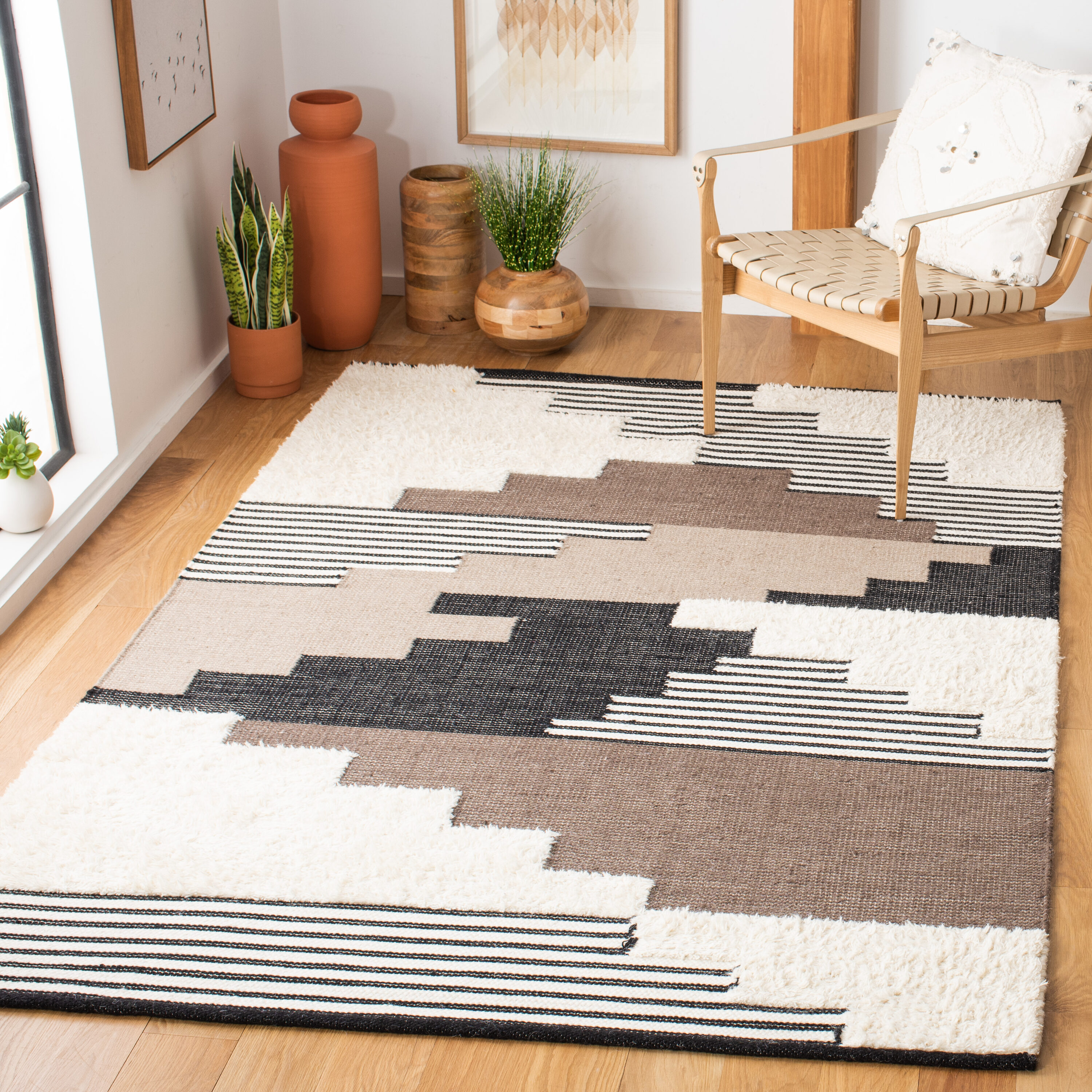 Kenya 278 Black/Ivory Contemporary 4Ft x 6Ft Small Rectangle Rug