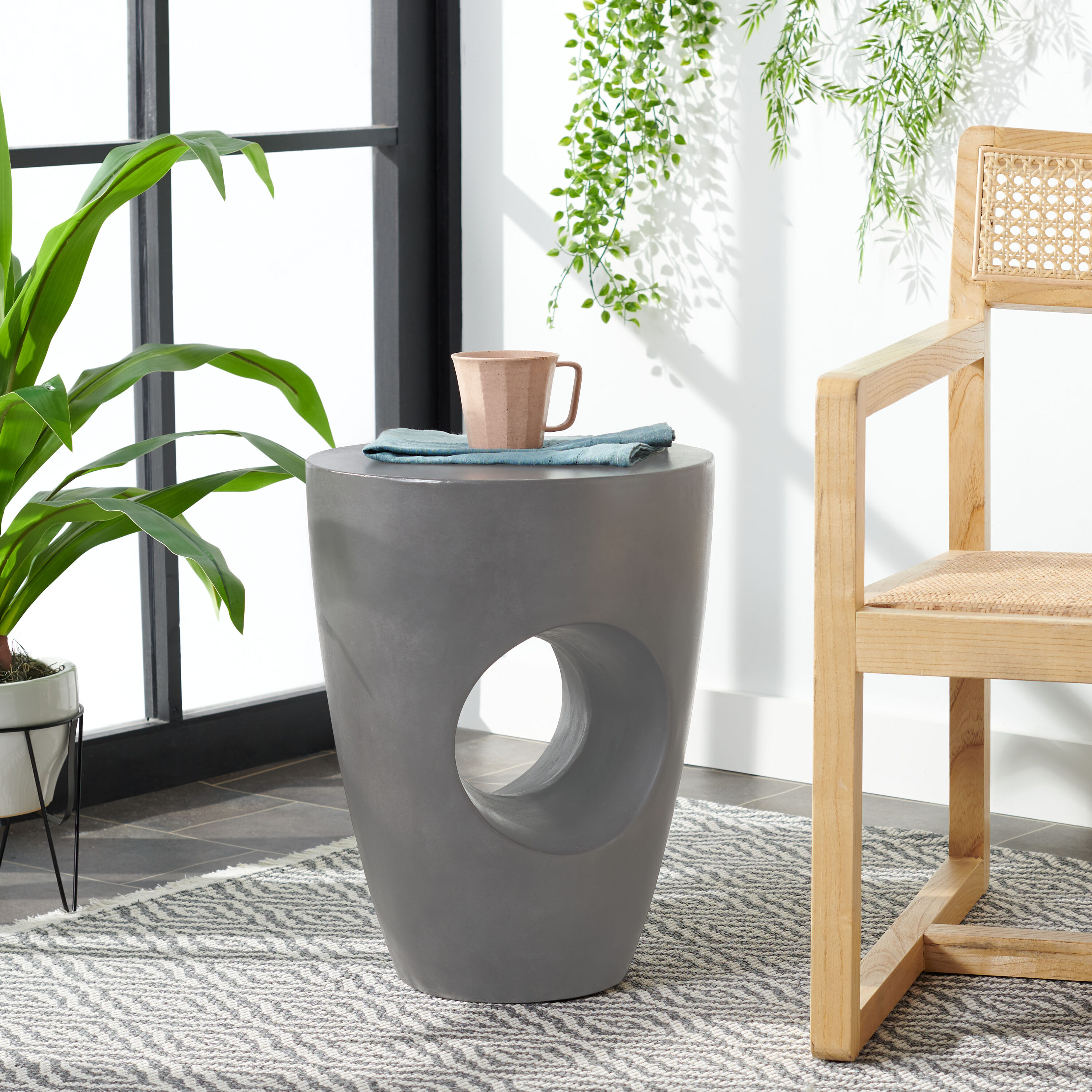 Safavieh VNN1007A Patio-Tables - View #5