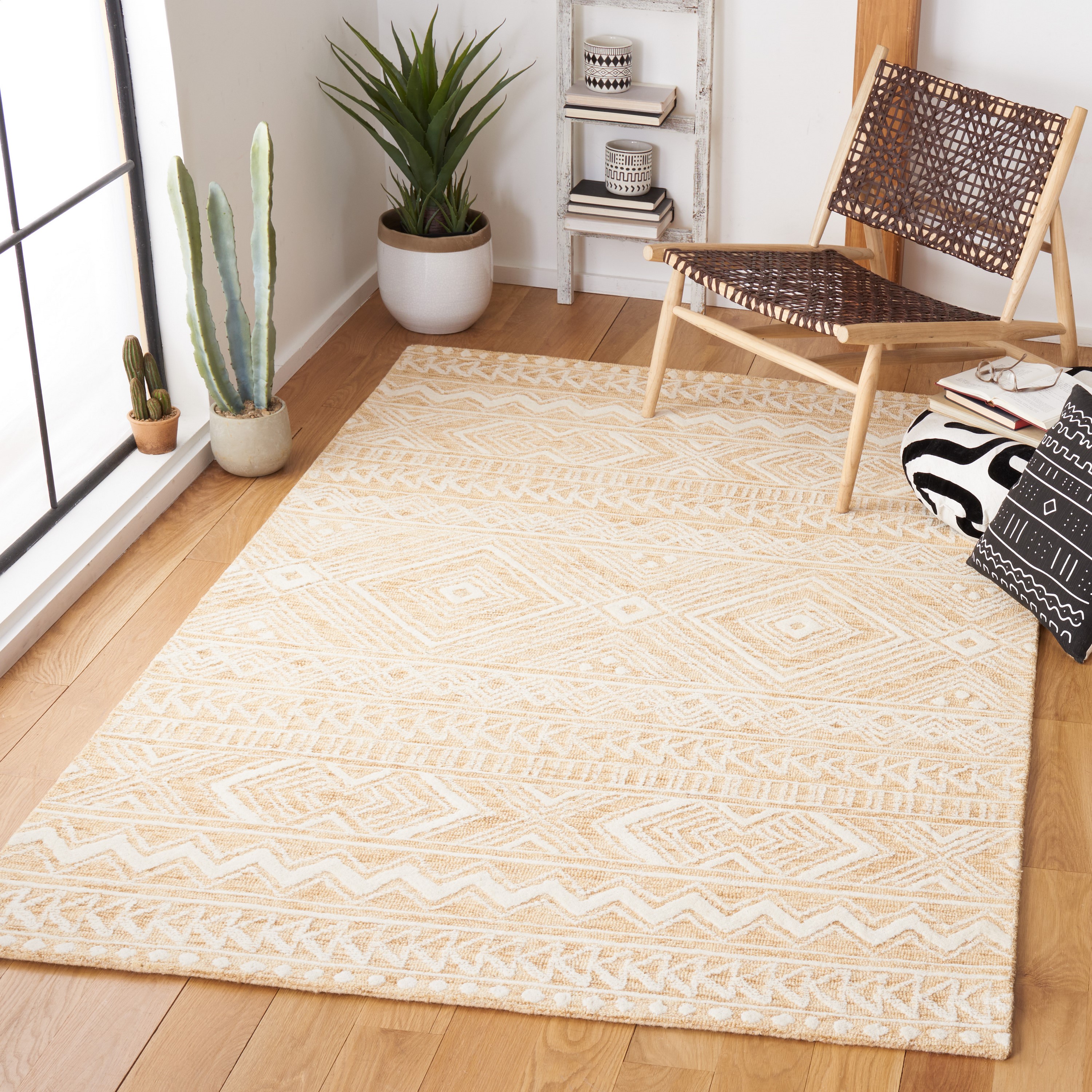 Safavieh MET906D-3 Metro Raphy 3 x 5 (ft) Tufted Wool Gold/Ivory Rectangular Indoor Geometric Bohemian/Eclectic Throw rug