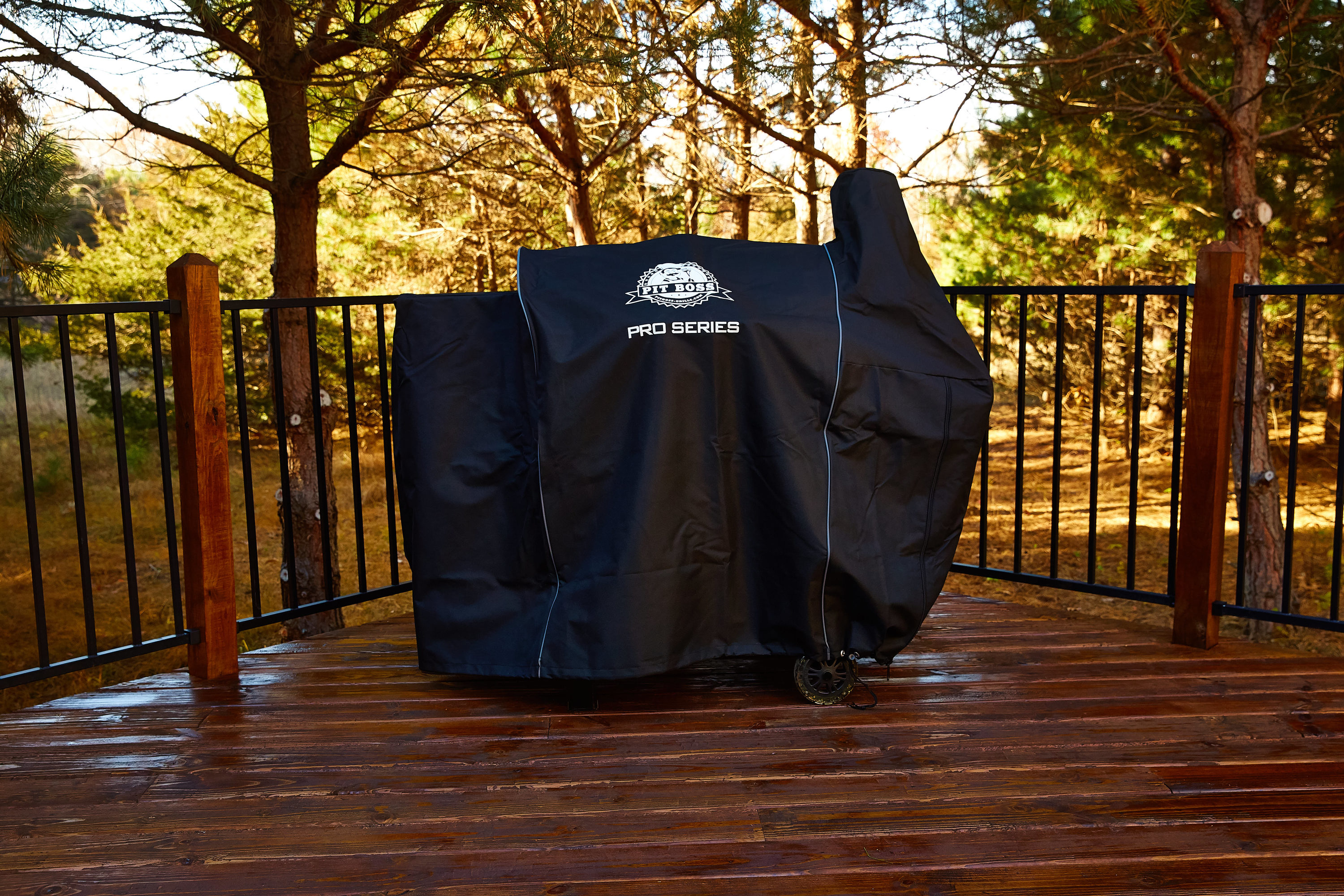 Pit Boss Pro Series 850-Sq in. Pellet Grill with Pit Boss Grill Cover &  Grilling Accessories