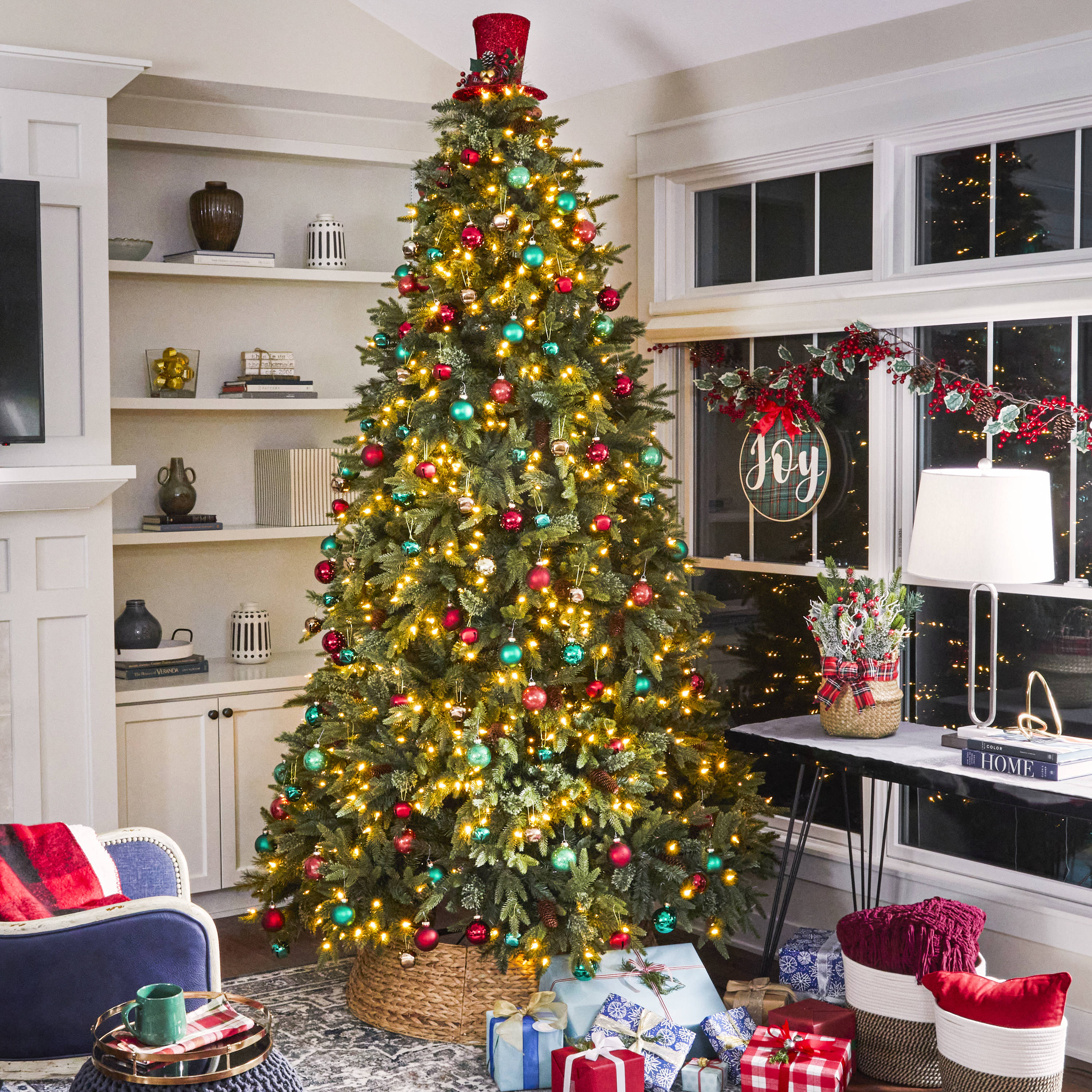 Holiday Living 9-ft Hayden Pine Pre-lit Artificial Christmas Tree with ...