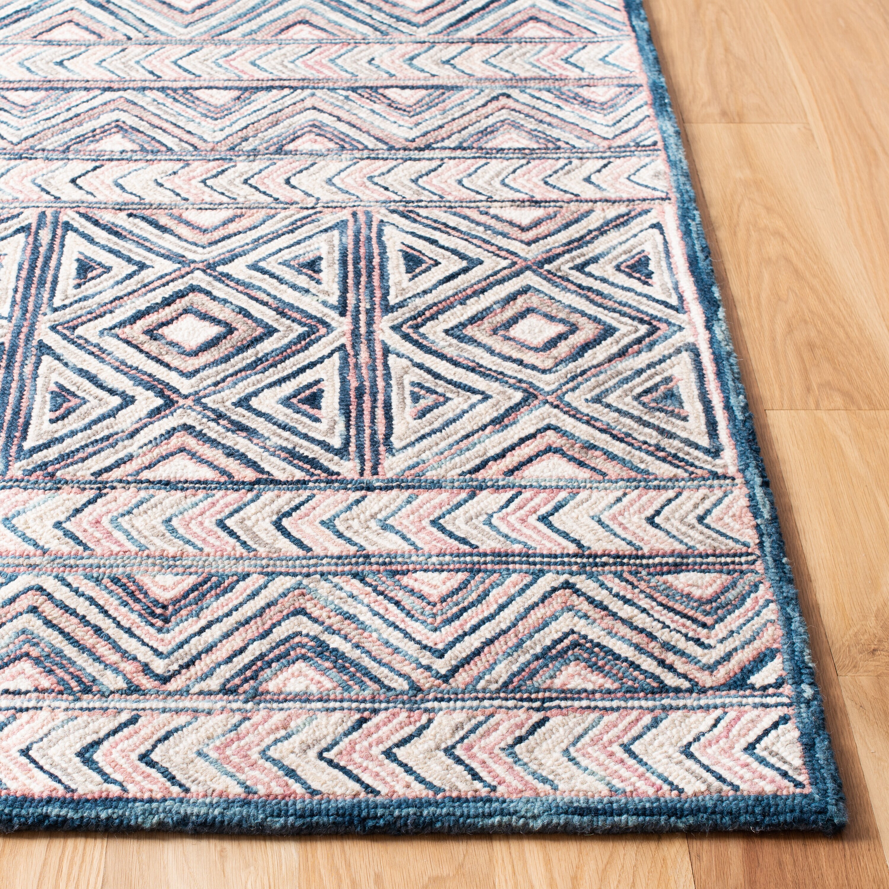 Safavieh MLP637U-4 rugs - View #5