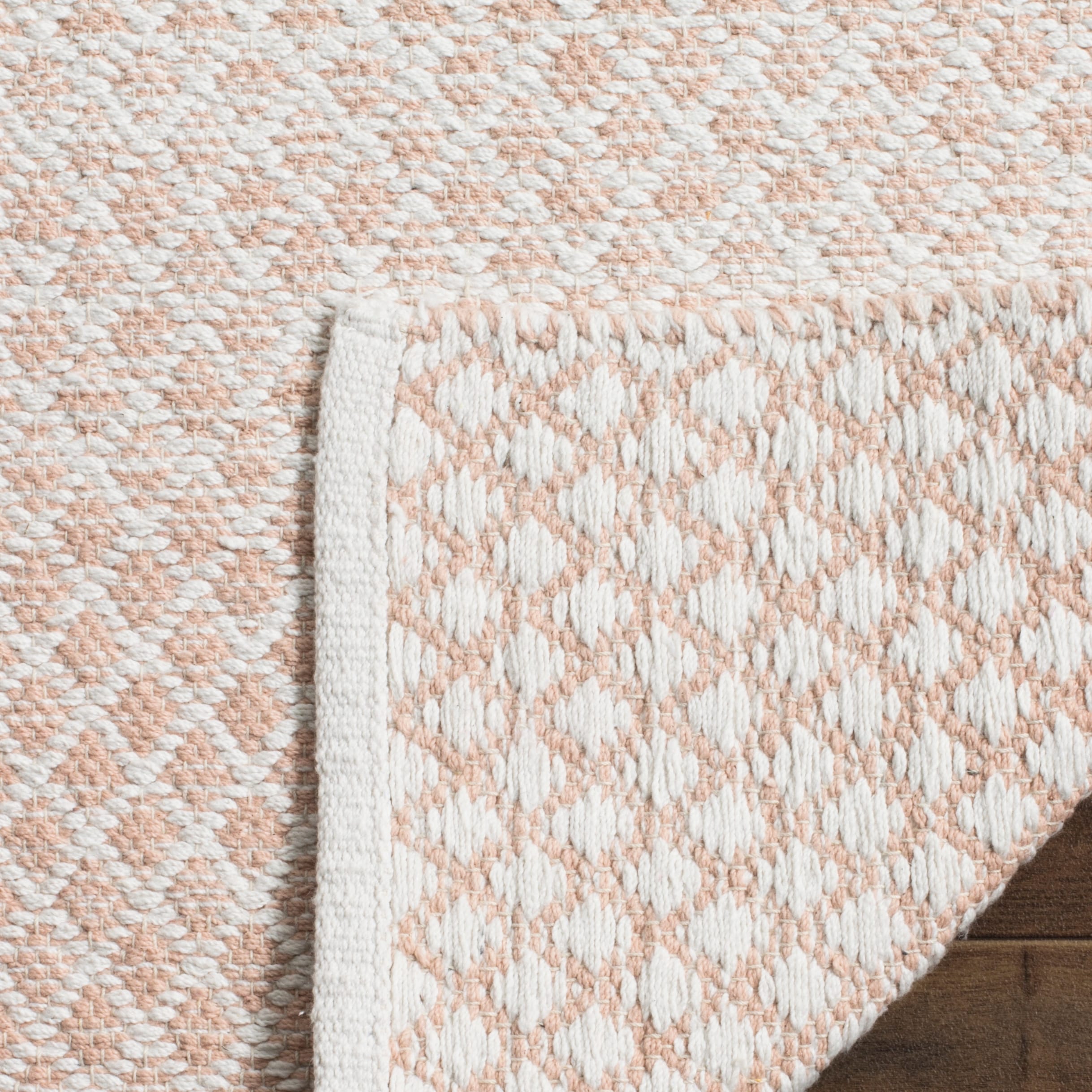 Safavieh MTK601R-5 rugs - View #4