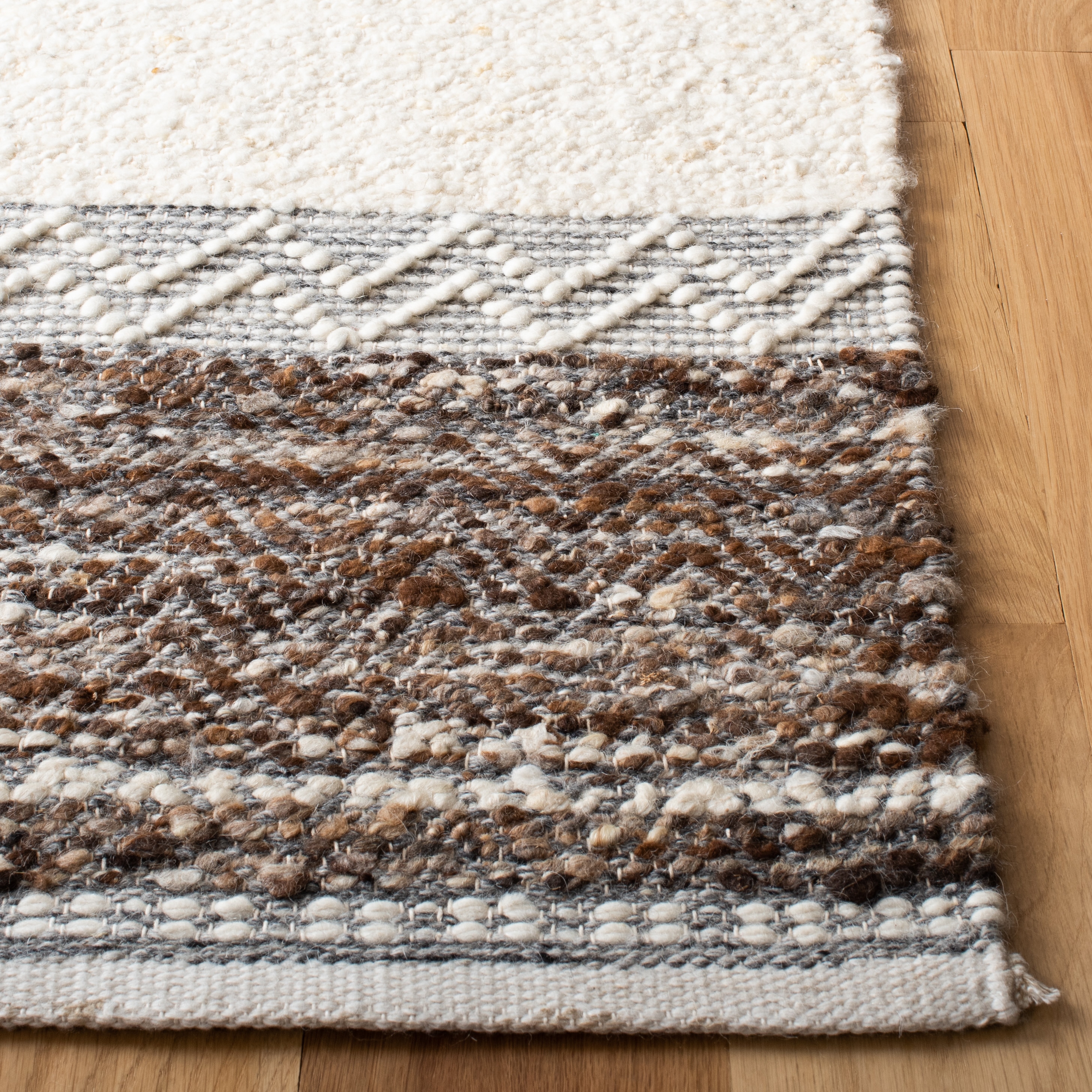 Safavieh NAT326T-4 rugs - View #6