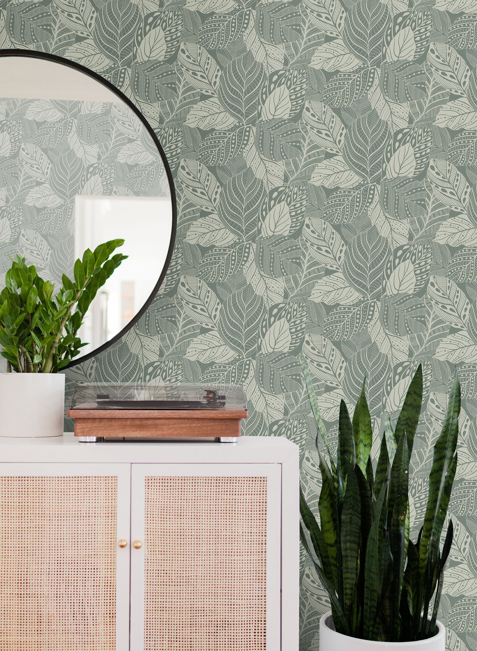York Wallcoverings GO8221 Greenhouse 60.8-Sq. Feet Green Non-woven Ivy/Vines Unpasted Wallpaper