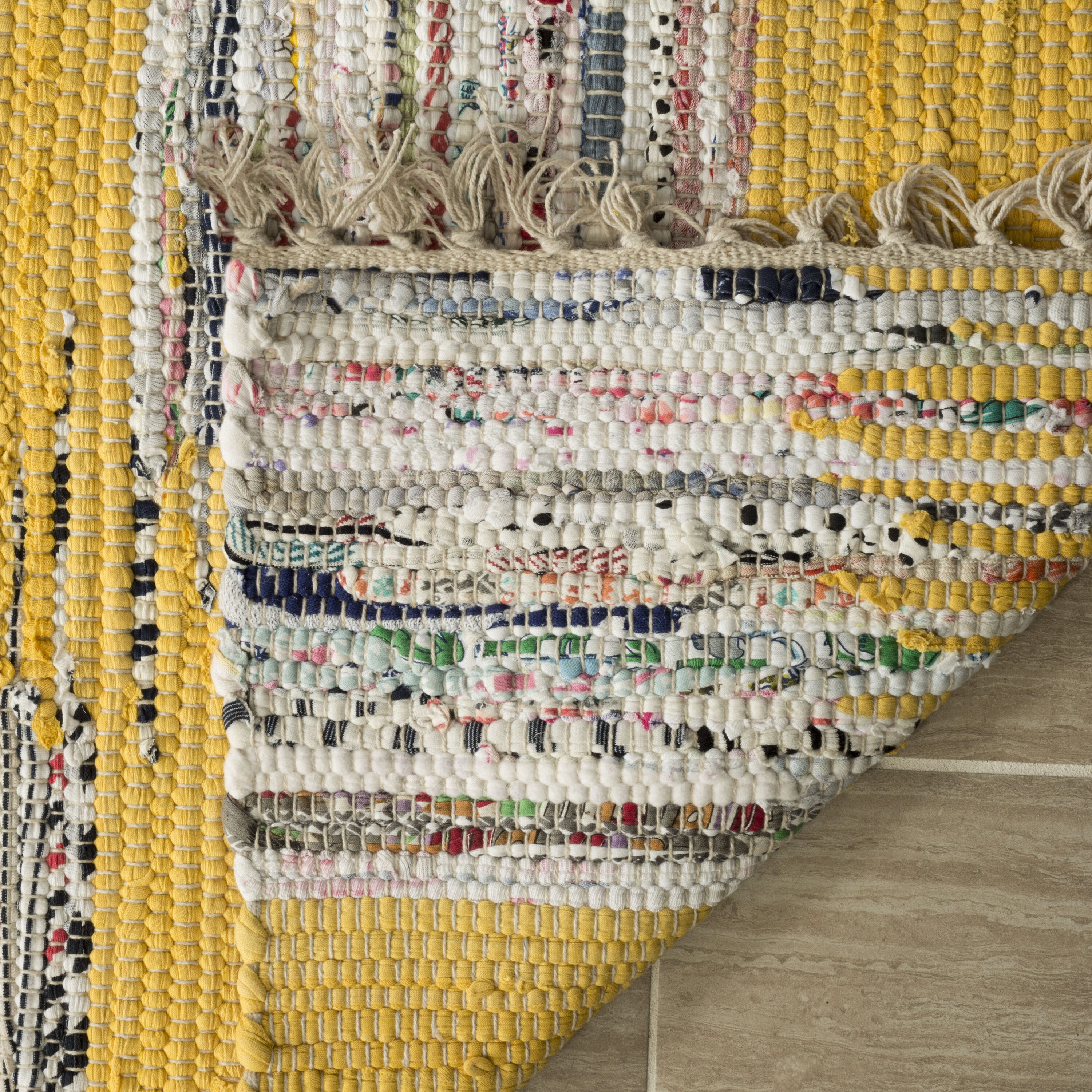 Safavieh MTK721A-6SQ rugs - View #3