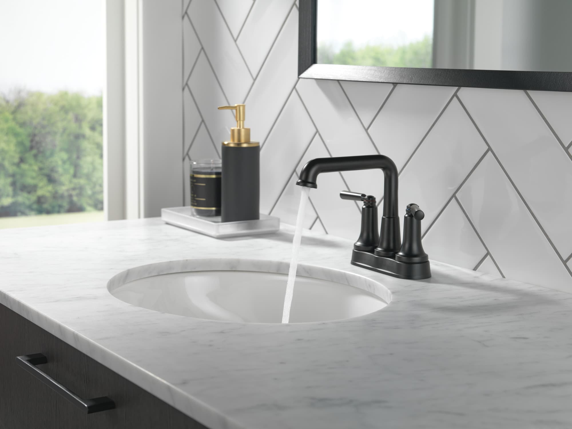 Delta 2536-BLMPU-DST Lavatory-Faucets - View #2