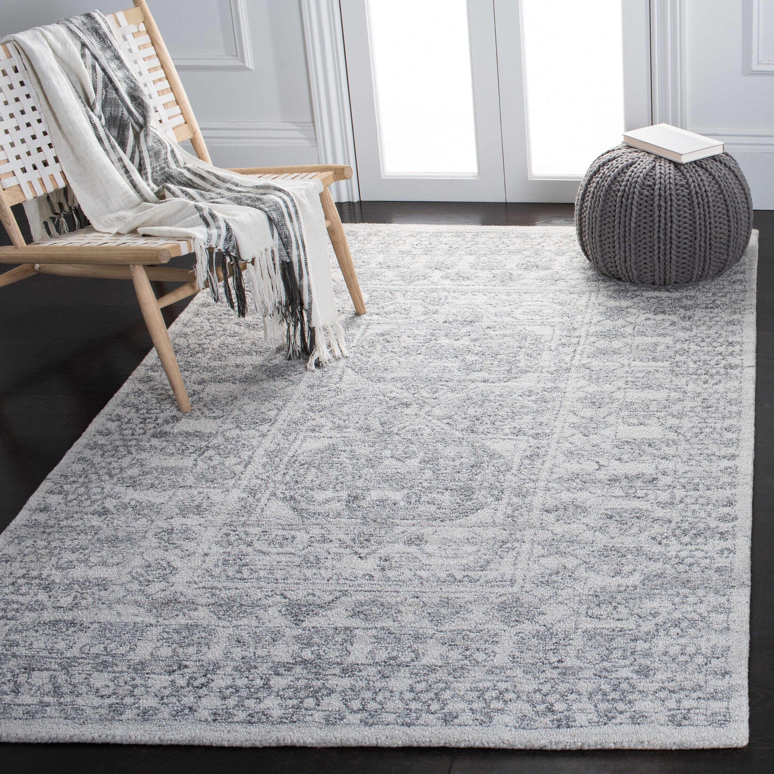  Marquee 111 Ivory/Gray Traditional 5ft x 8ft Medium Rectangle Rug