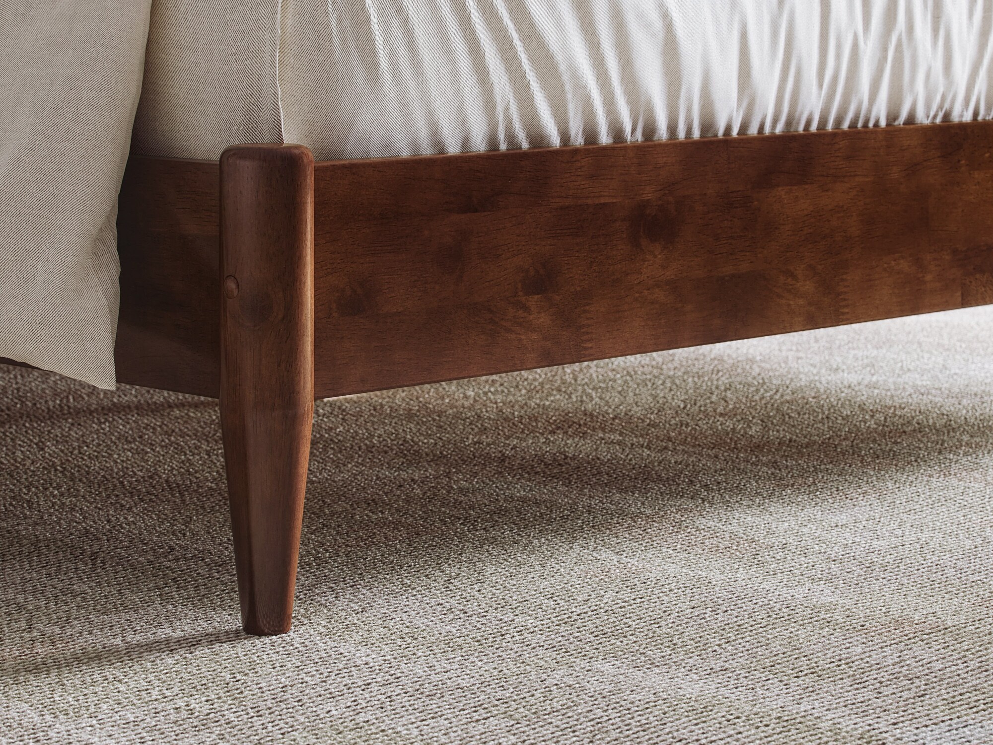 AFI Furnishings AR8678034 beds - View #8