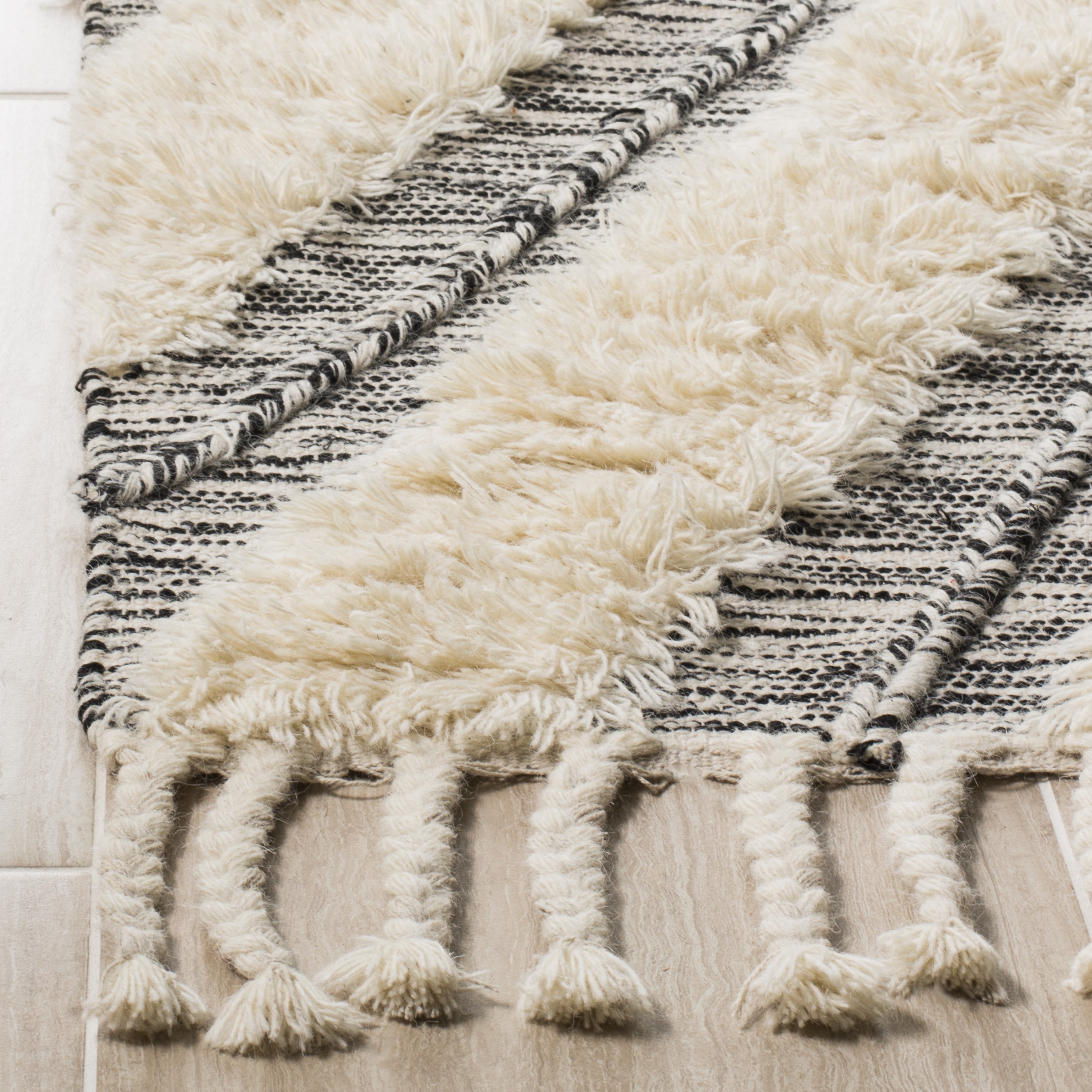 Hand-Knotted Black and Ivory Wool Area Rug, 3' x 5'