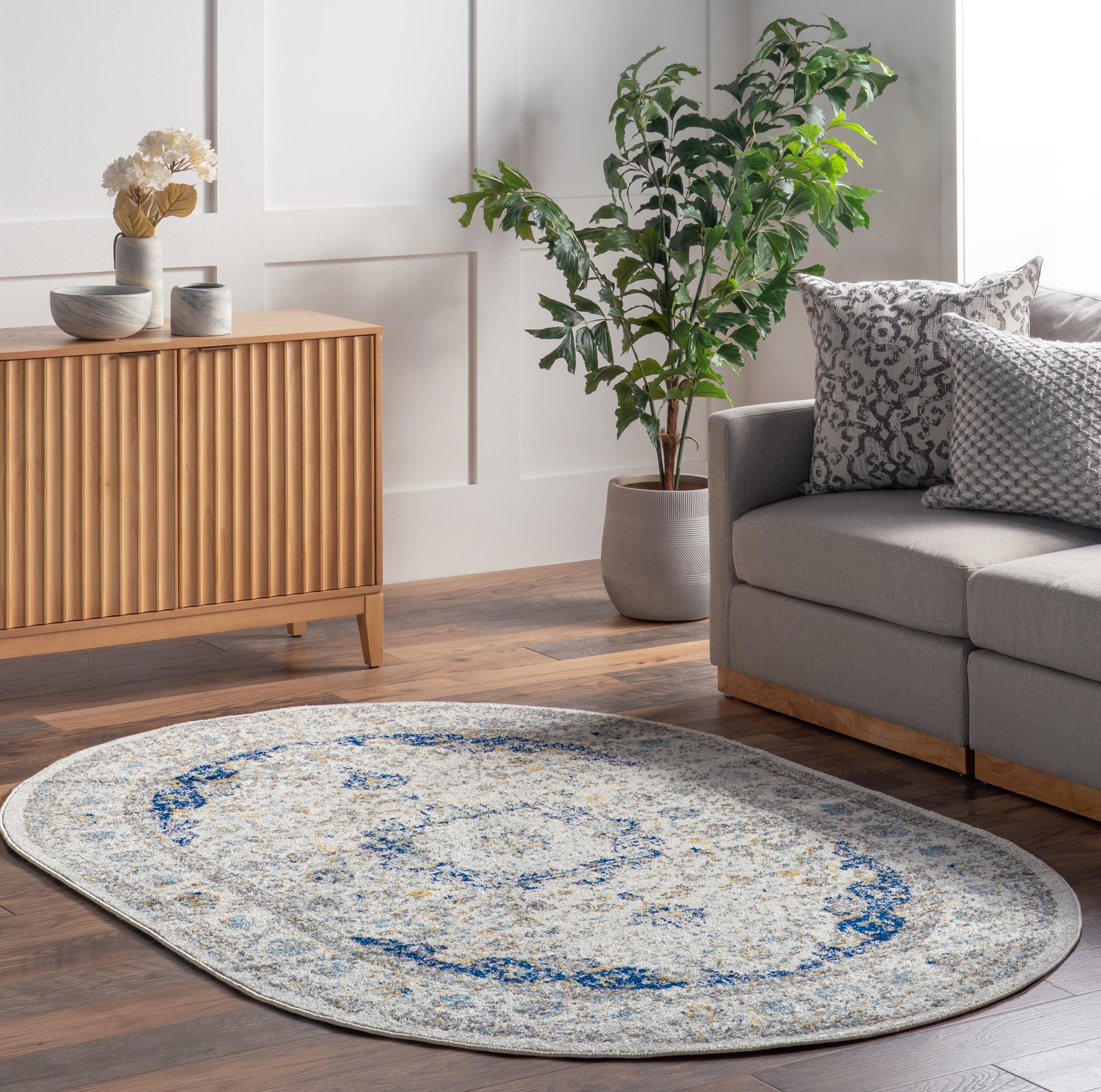 nuLOOM RZBD07A-6709O Bodrum 6 x 9 (ft) Polypropylene Blue Oval Indoor Distressed/Overdyed Area rug