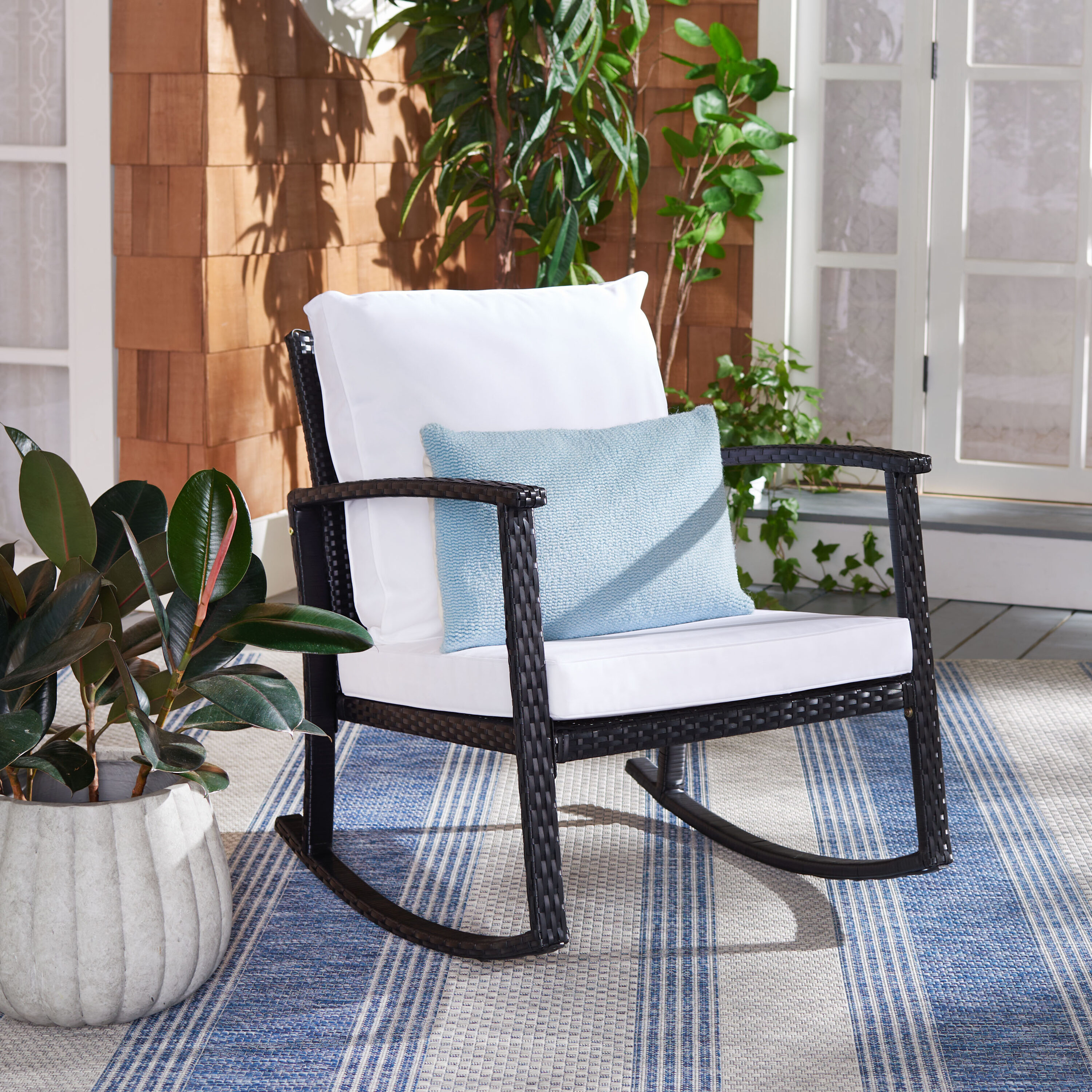 Safavieh PAT7721A Patio-Chairs - View #7