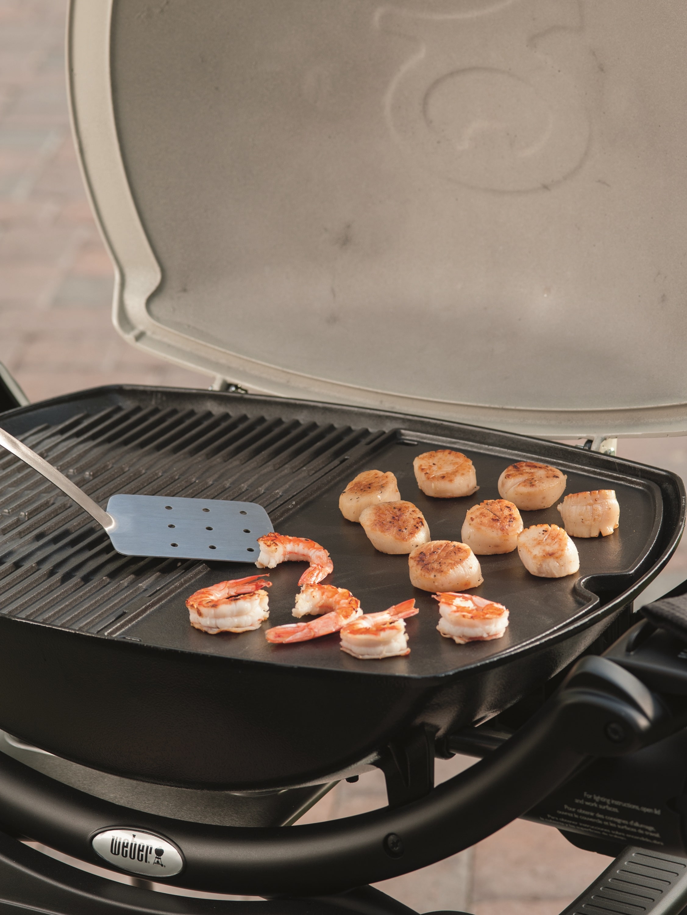 Weber Porcelain-Enameled Cast-Iron Non-Stick Griddle in the Grill