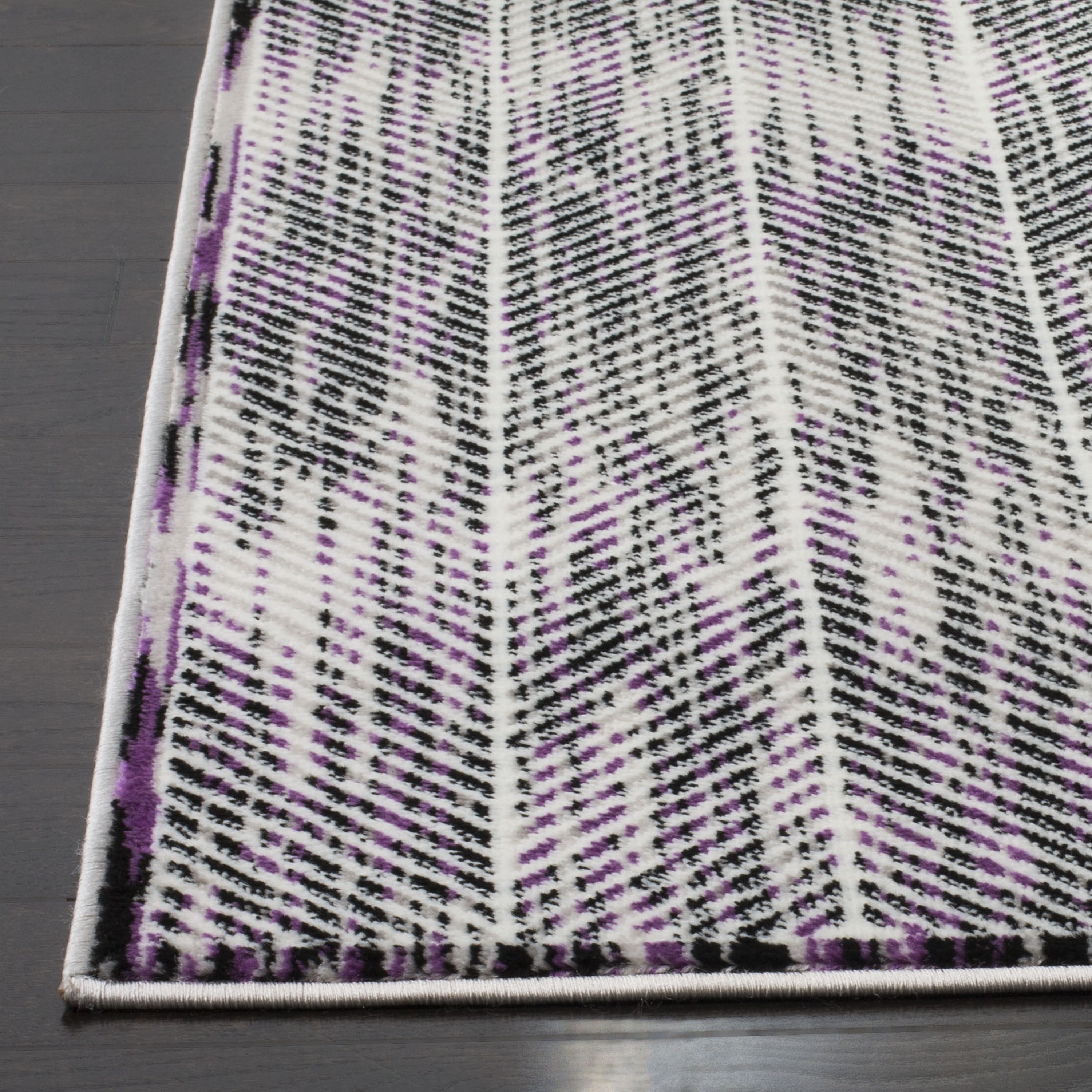 Safavieh SKY194R-4 rugs - View #3