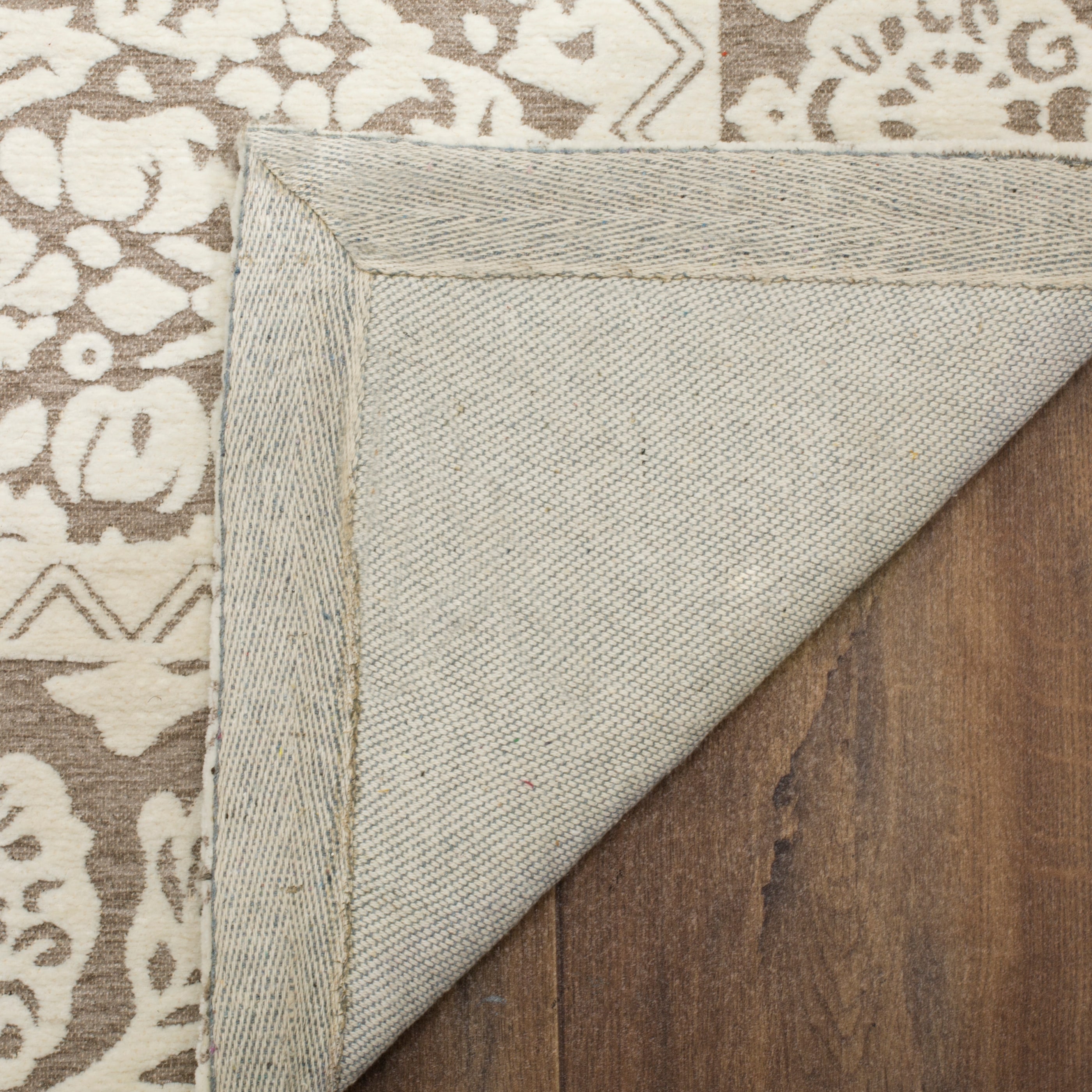 Safavieh MRB615A-28 rugs - View #4