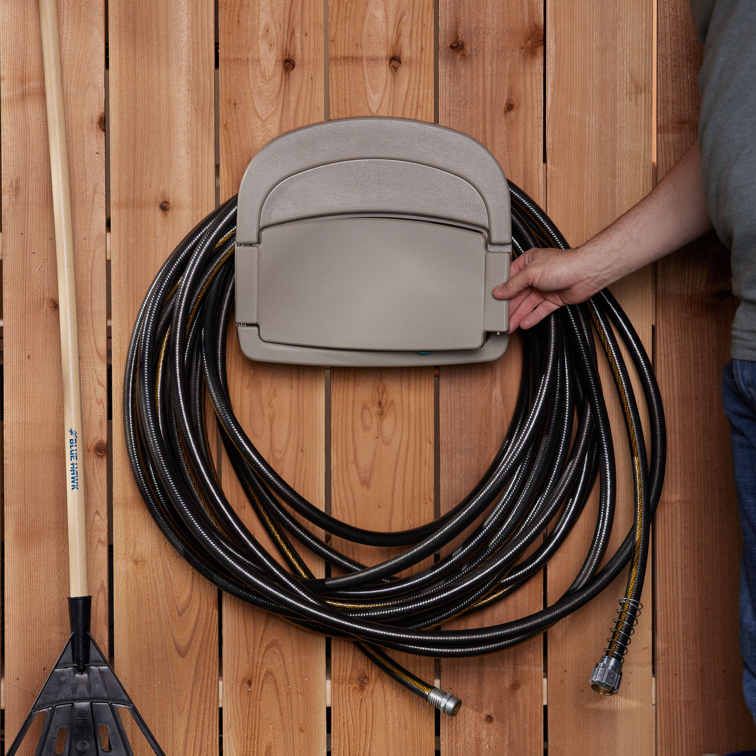mounting hose reel to vinyl siding - Google Search  Garden hose storage,  Garden hose holder, Garden hose hanger