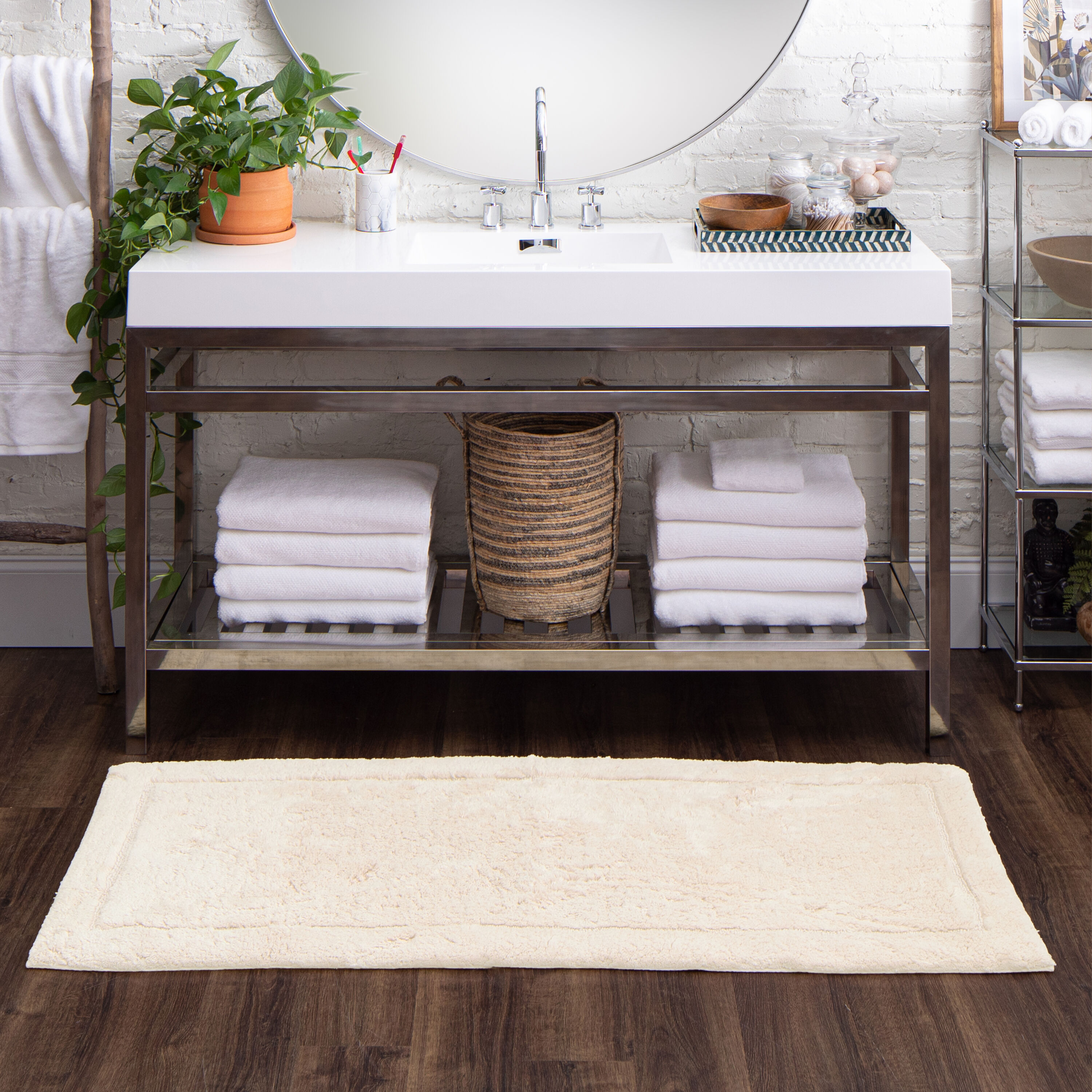 Mohawk Home N6357 9600 024060 Regency Bath 24-in x 60-in Parchment Cotton Bath mat