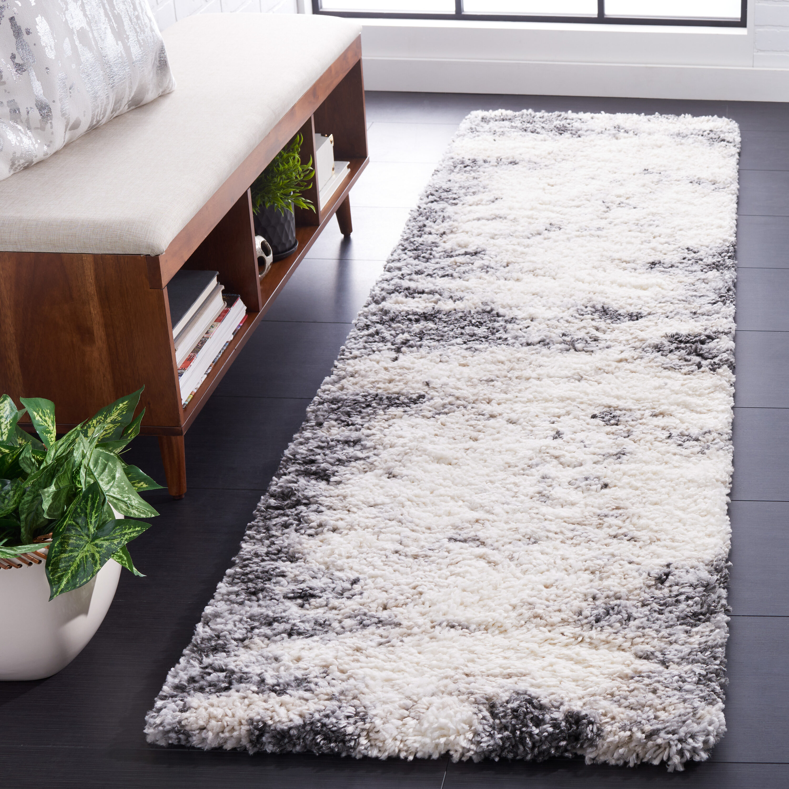 Safavieh FNT834A-28 Fontana 834A Ivory / Grey 2ft-3in x 8ft