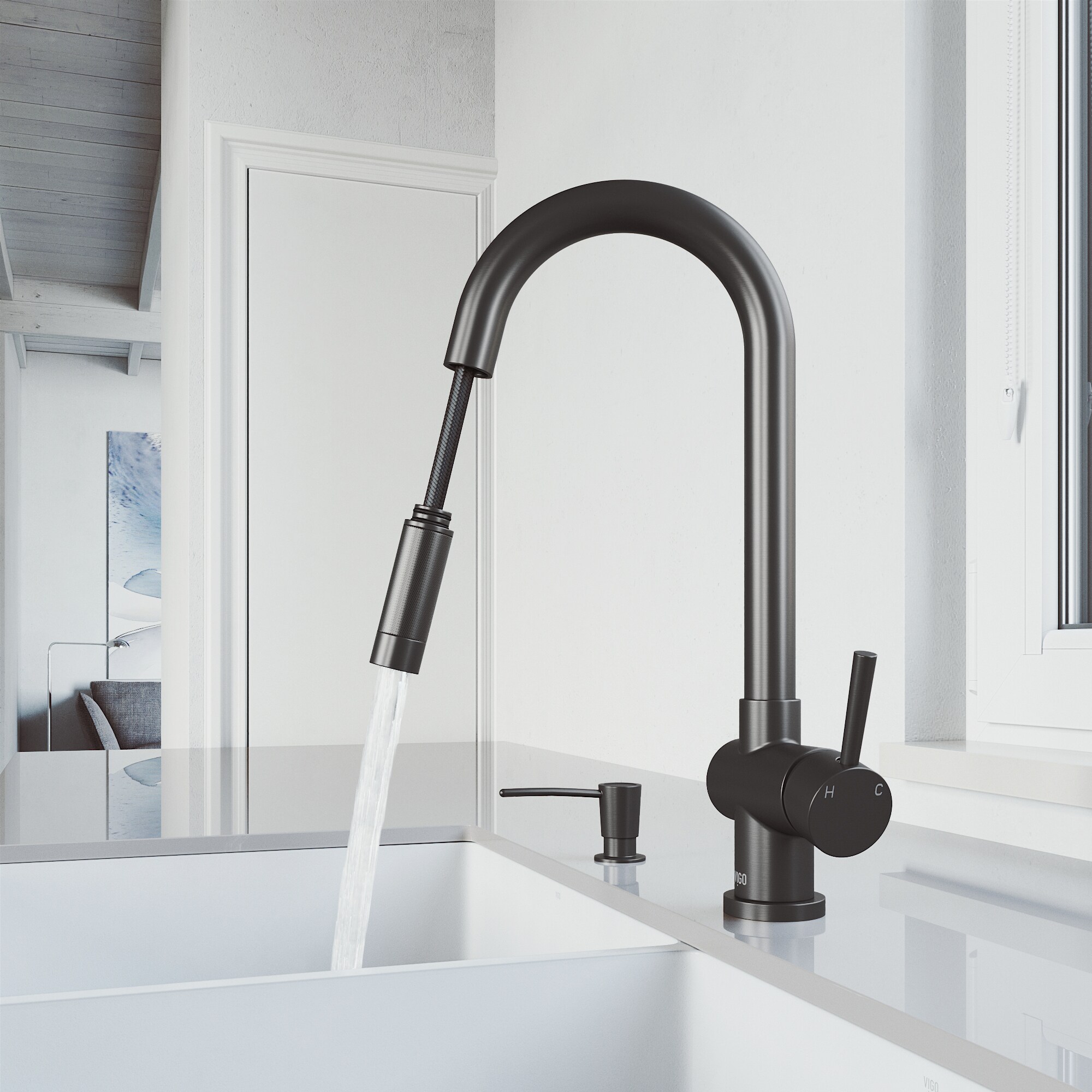 VIGO Gramercy Graphite Black Single Handle Pull-down Kitchen Faucet ...