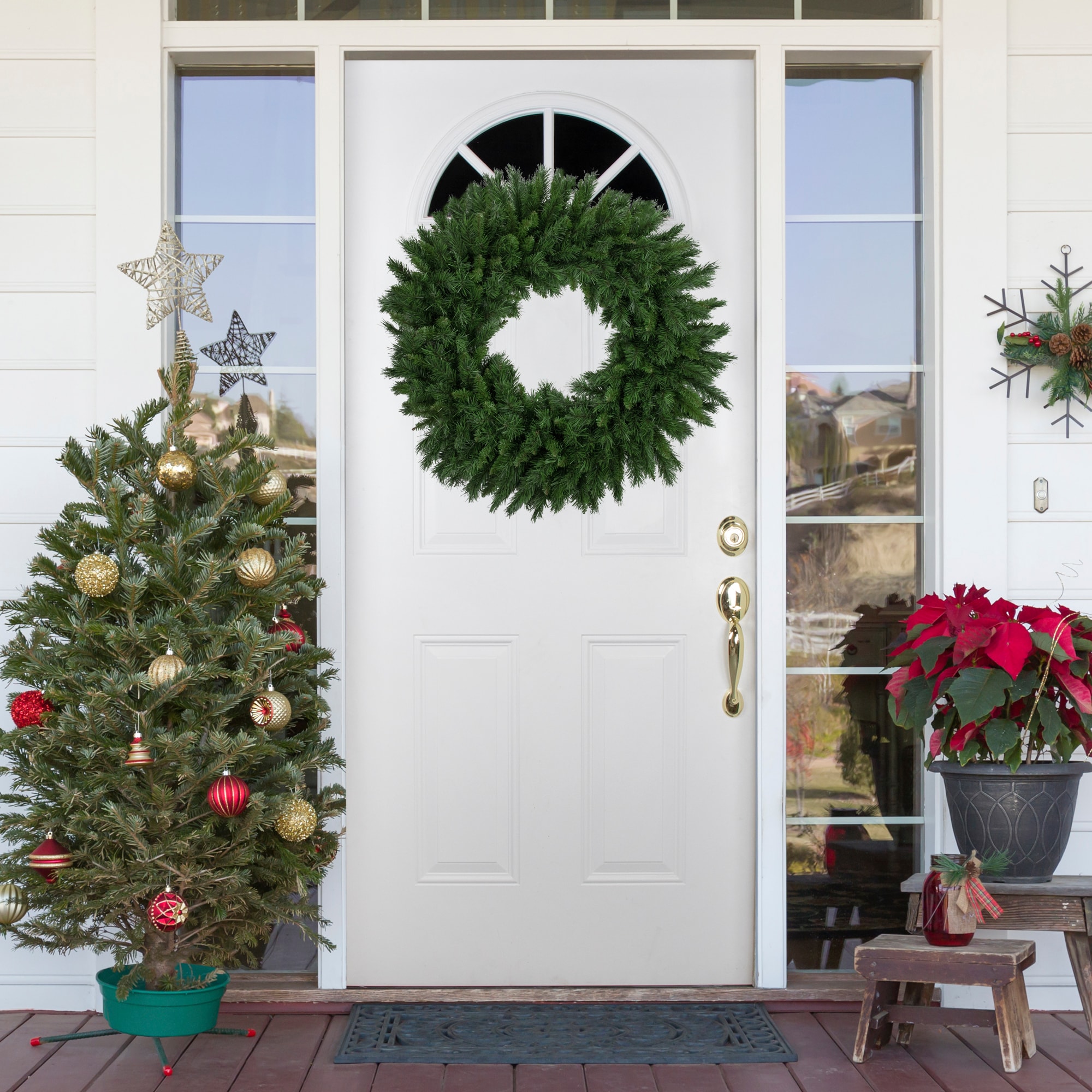 Northlight 32607607 Artificial-Christmas-Wreaths - View #3