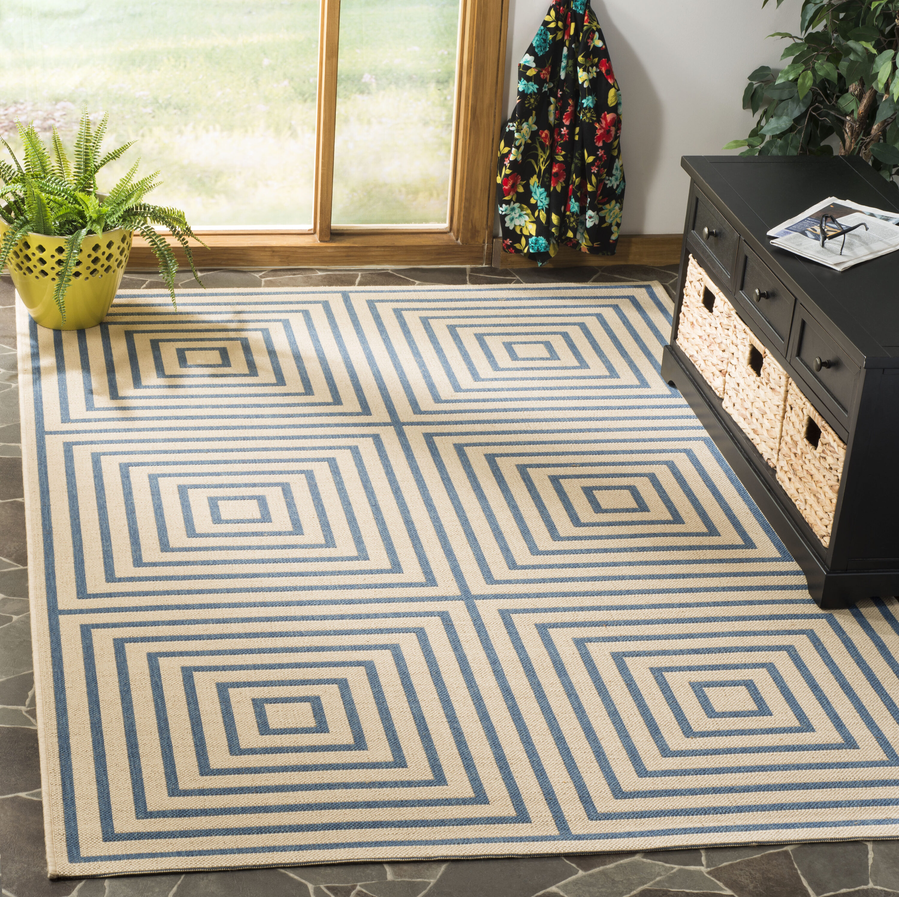 Safavieh - Linden 123N Cream Blue 5 x 8 Area rug