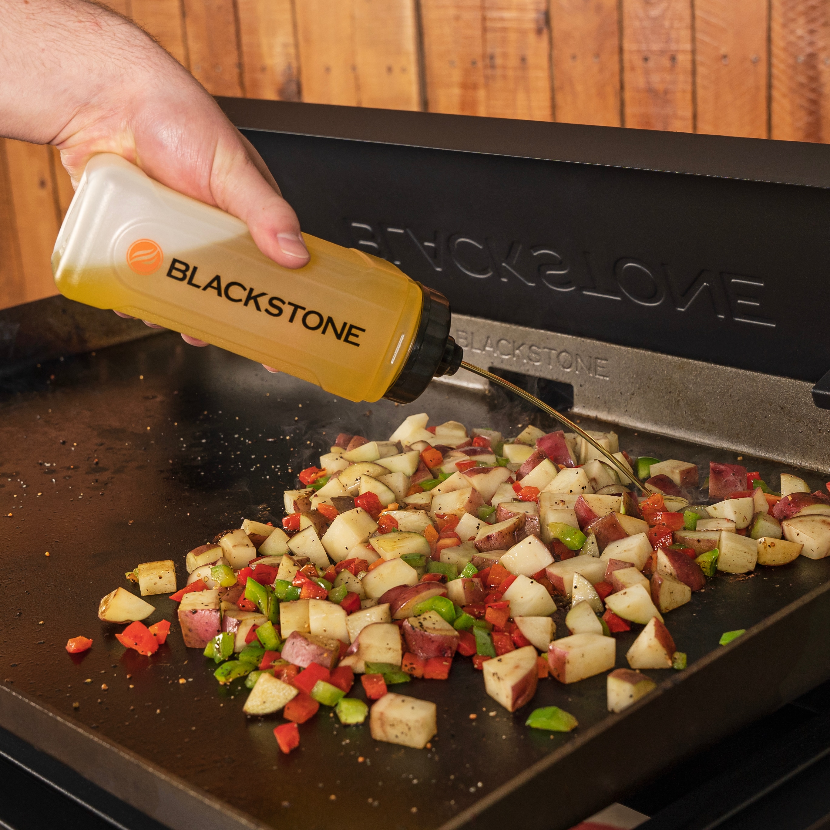 Blackstone Griddle 32 Oz. Sauce And Liquid Squeeze Bottles - Set Of 2 -  5071