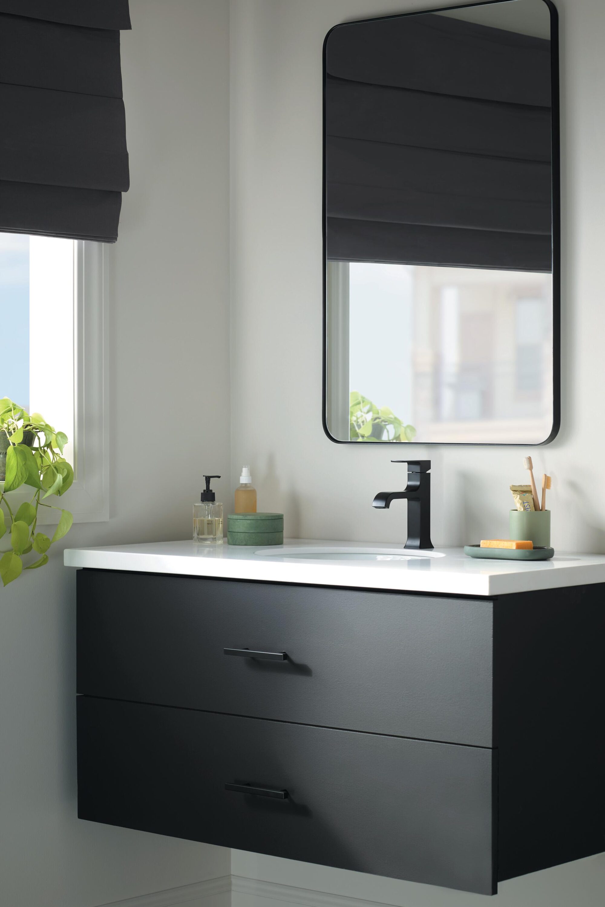 Delta 539-BLMPU-DST Lavatory-Faucets - View #10