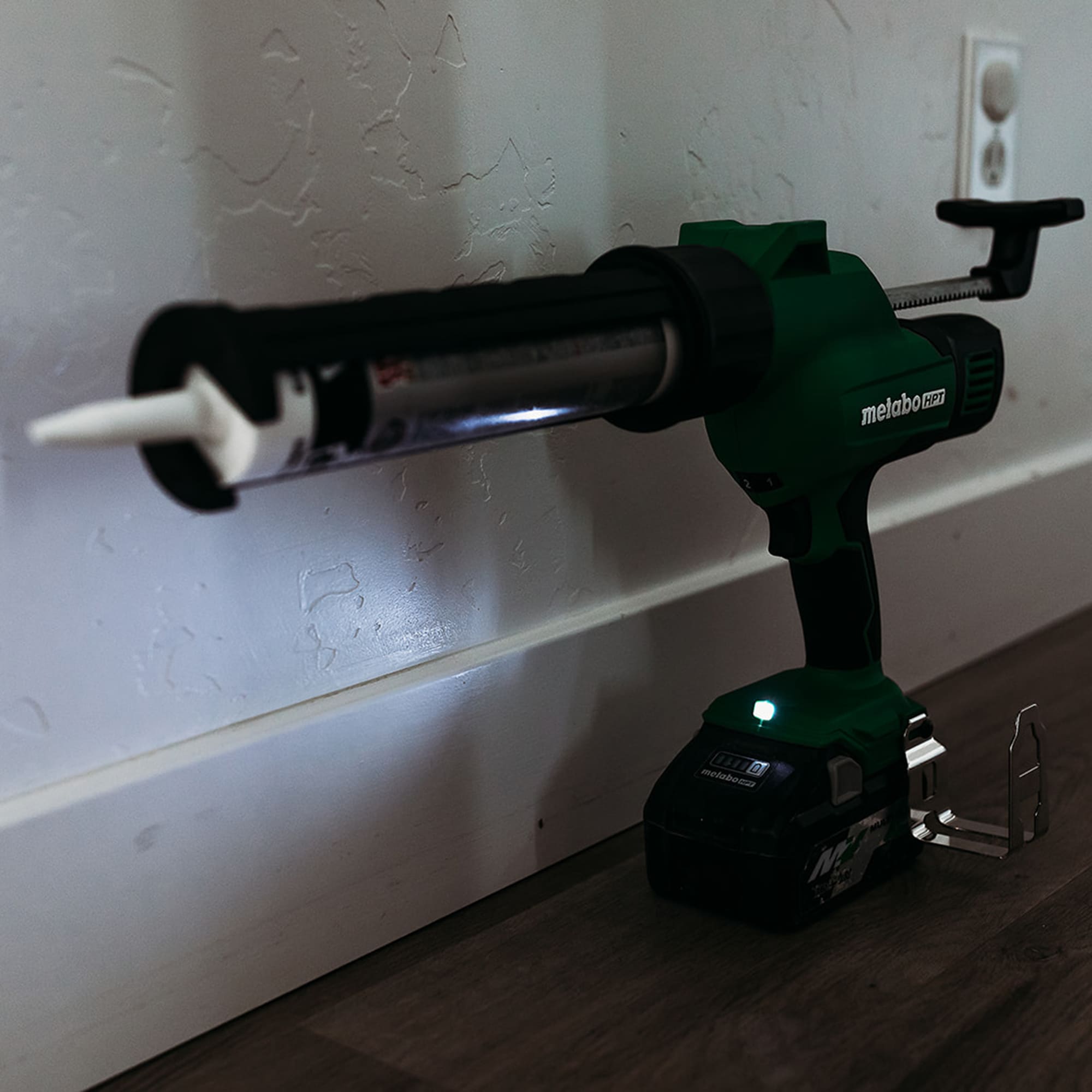 Metabo HPT AC18DAQ4M Caulk-Guns - View #17
