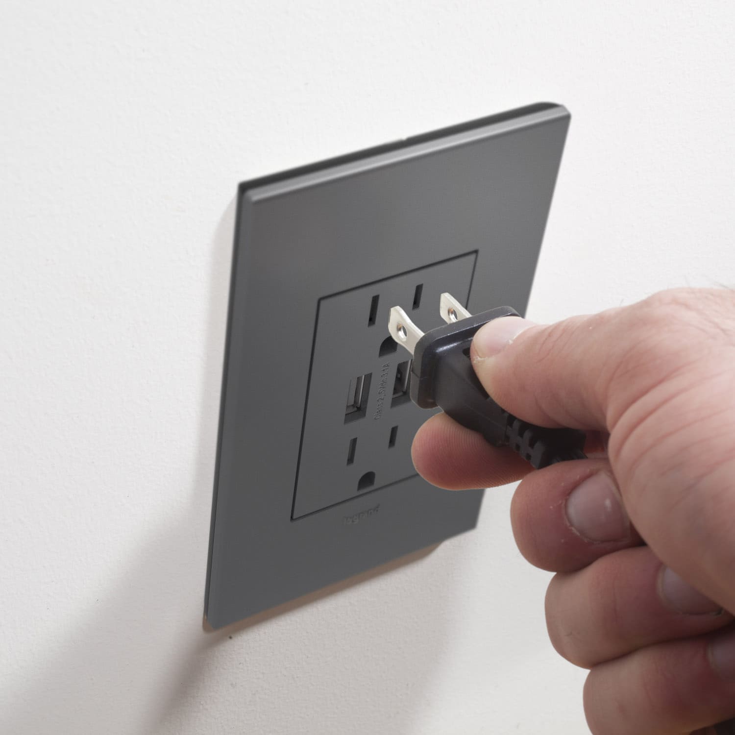 Legrand ARTRUSB153M4WP receptacles - View #7