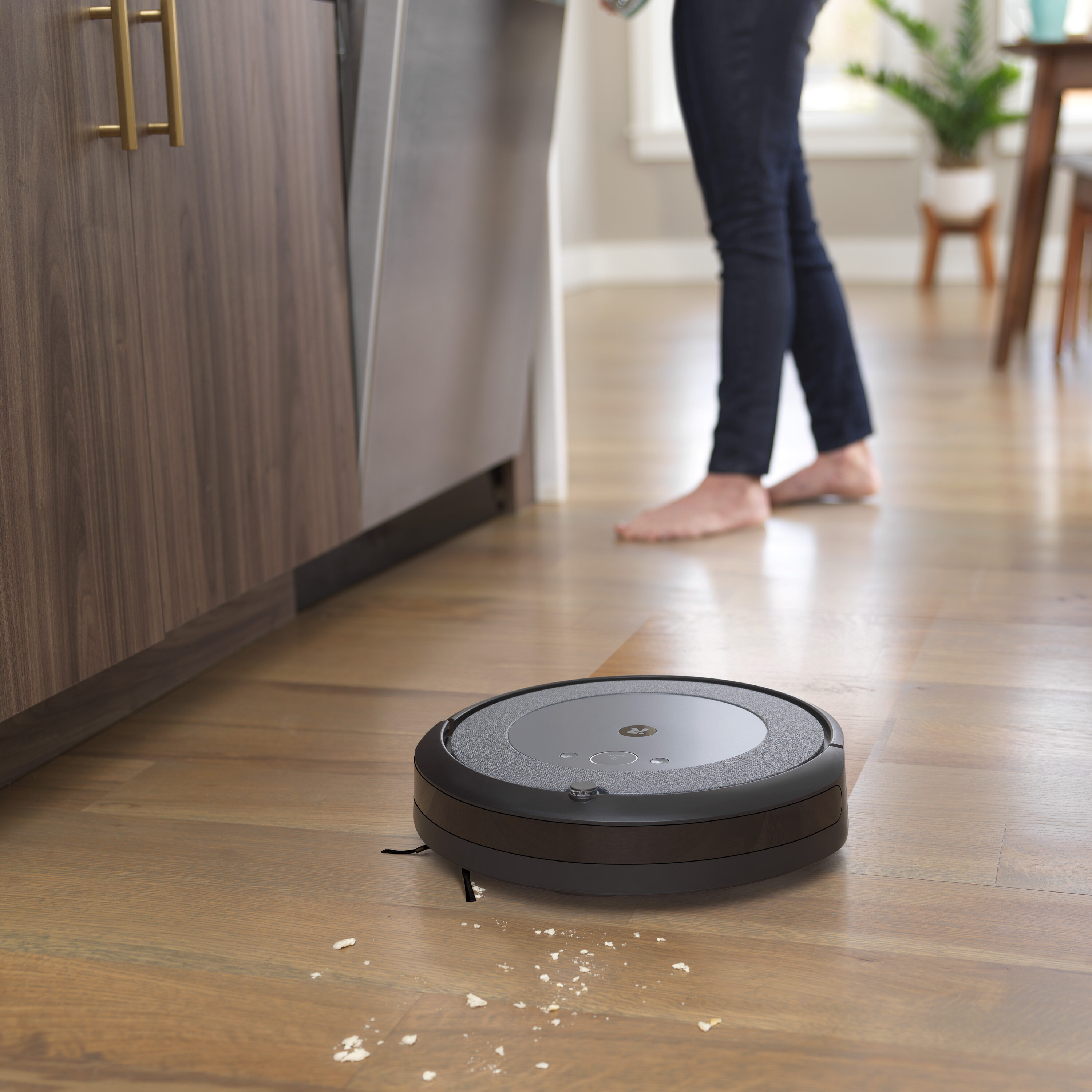 iRobot I557020 Robotic-Vacuums - View #5