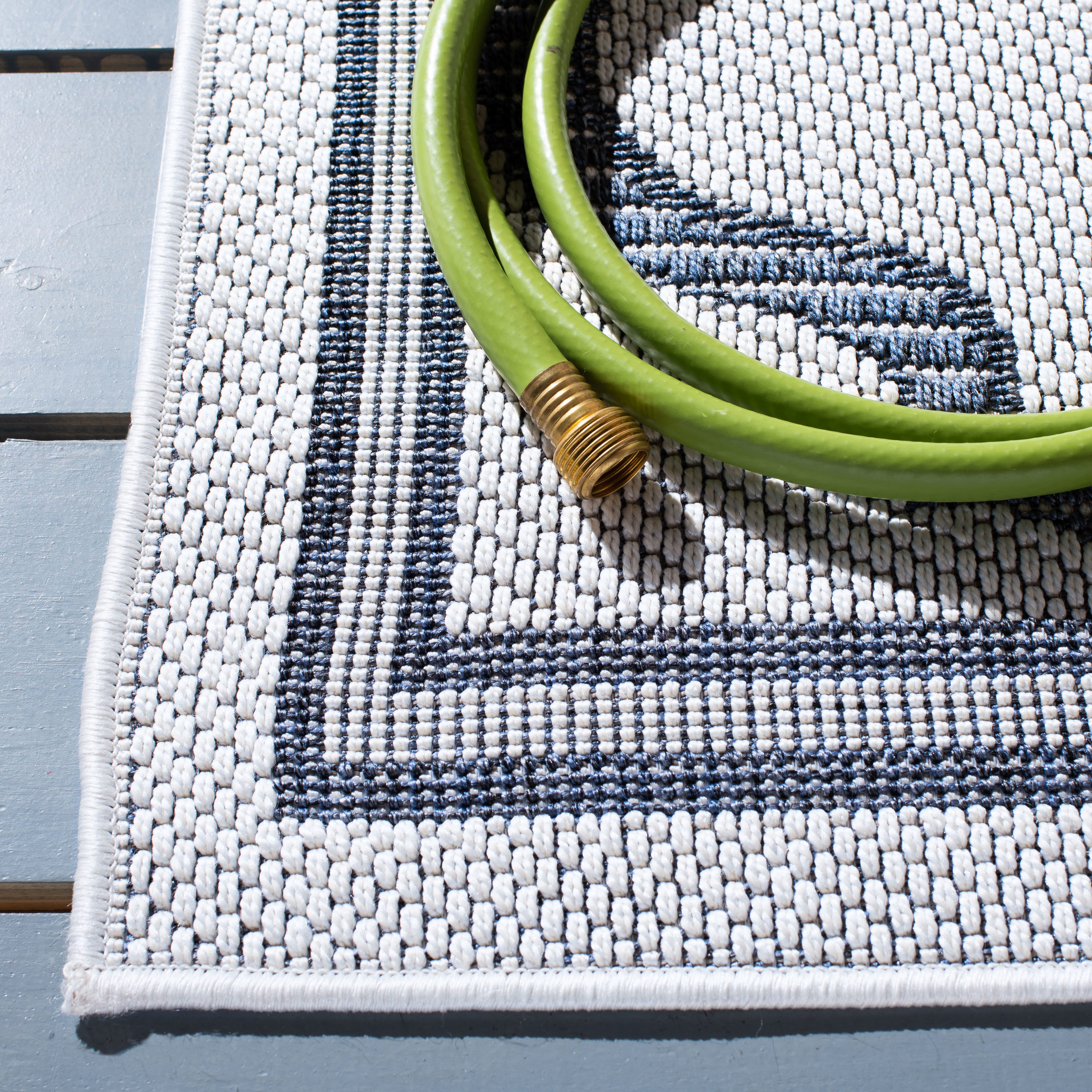 Safavieh BMU810A-7SQ rugs - View #3