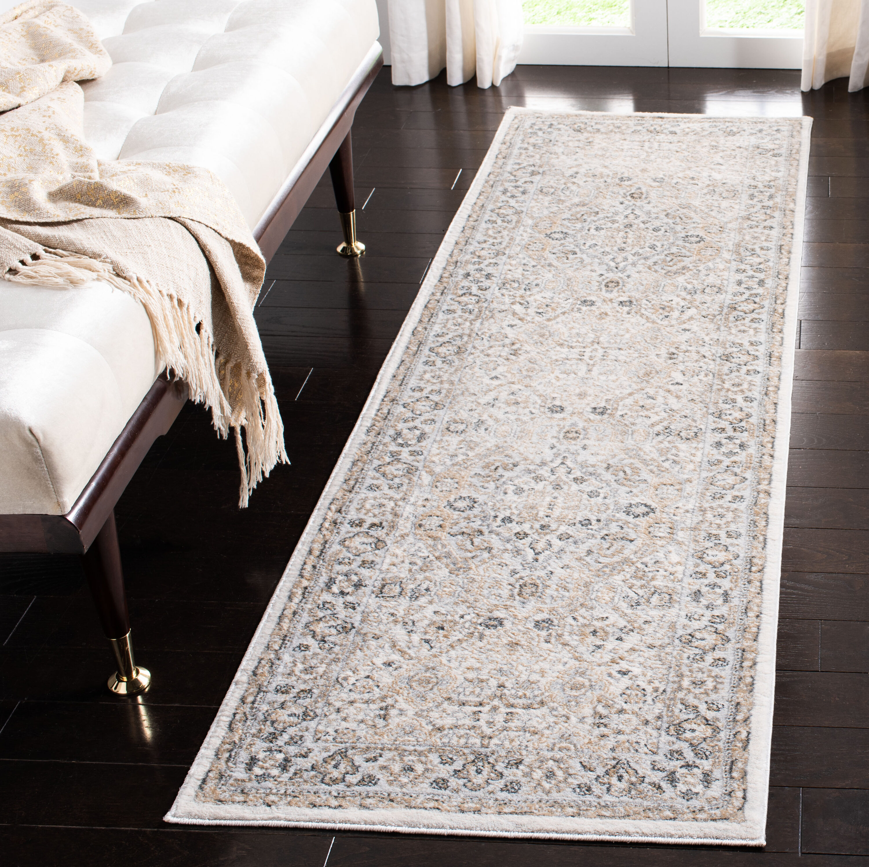 Safavieh Isabella  916B Cream/Beige 2 x 13 Runner rug
