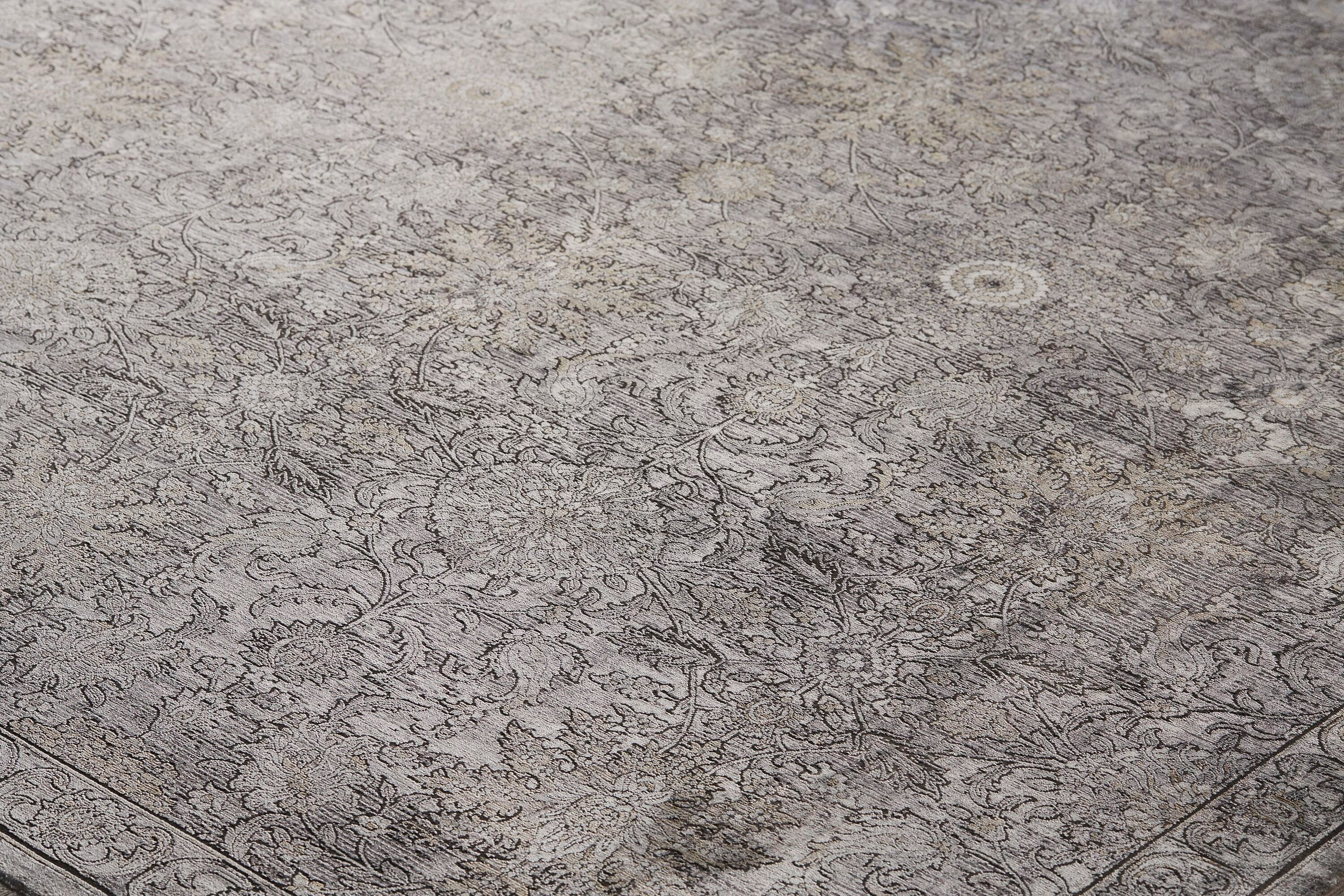 Ivory and Charcoal Rectangular Wool and Viscose Rug