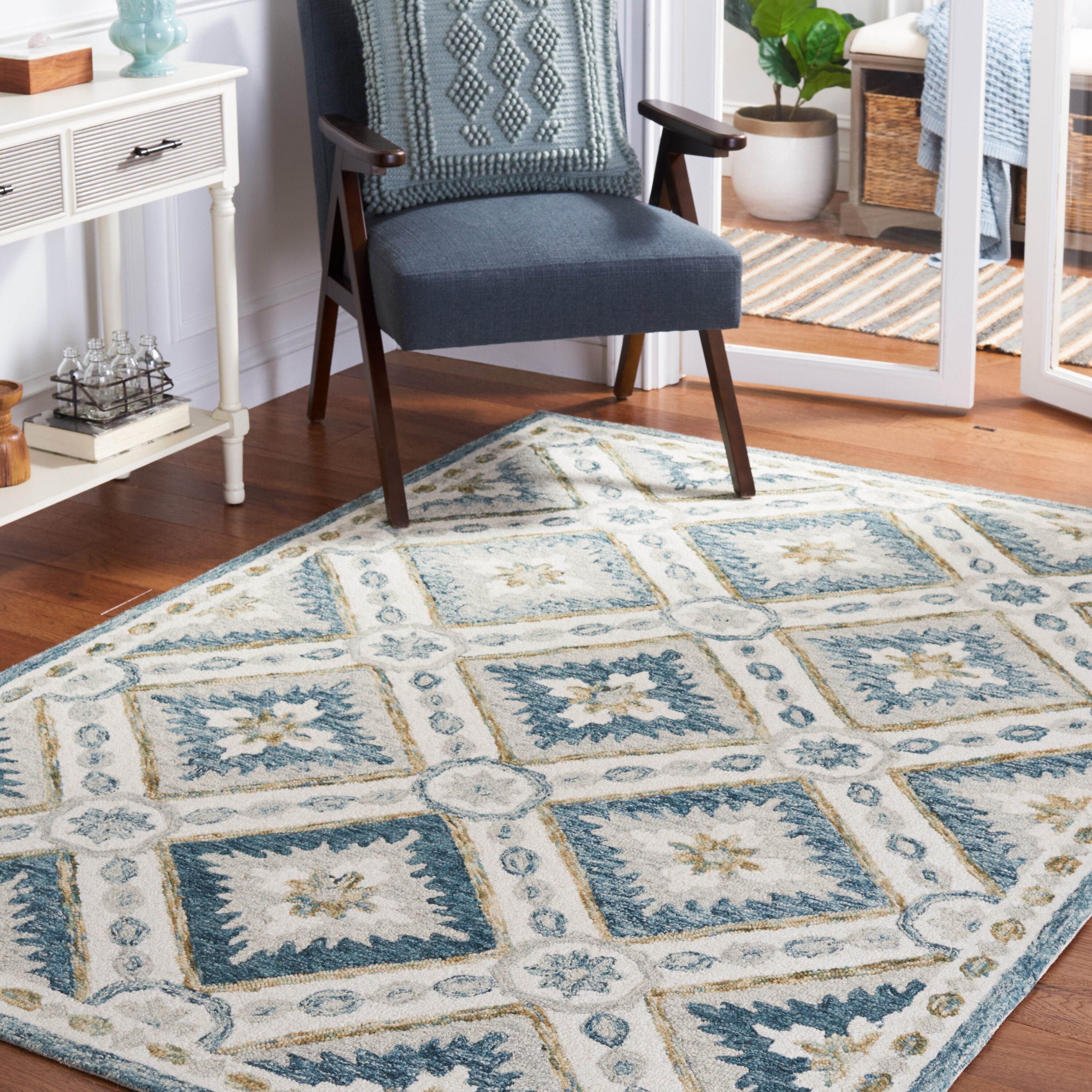  Martha Stewart Tufted 4652 Blue/Ivory Traditional 5ft x 8ft Medium Rectangle Rug