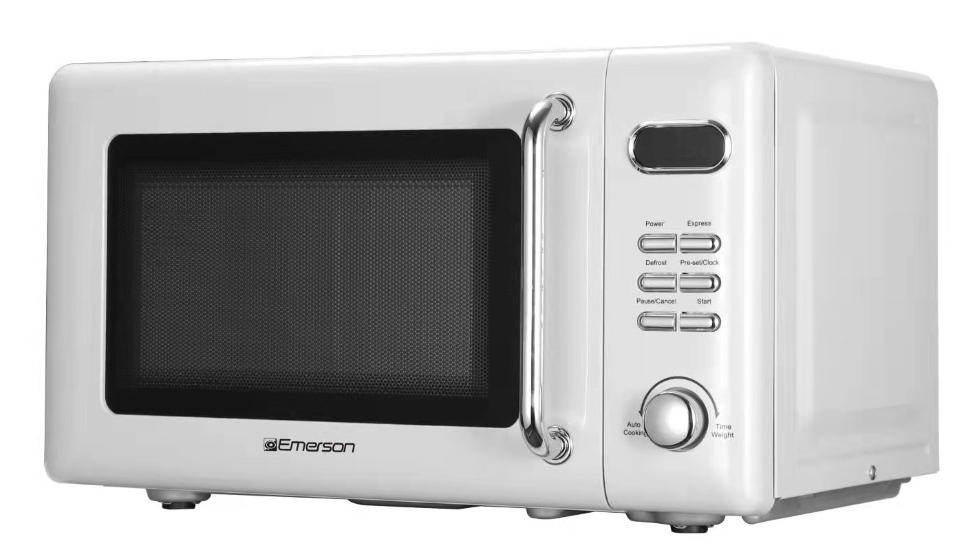Highland 0.7-cu ft 700-Watt Countertop Microwave (Cream) in the