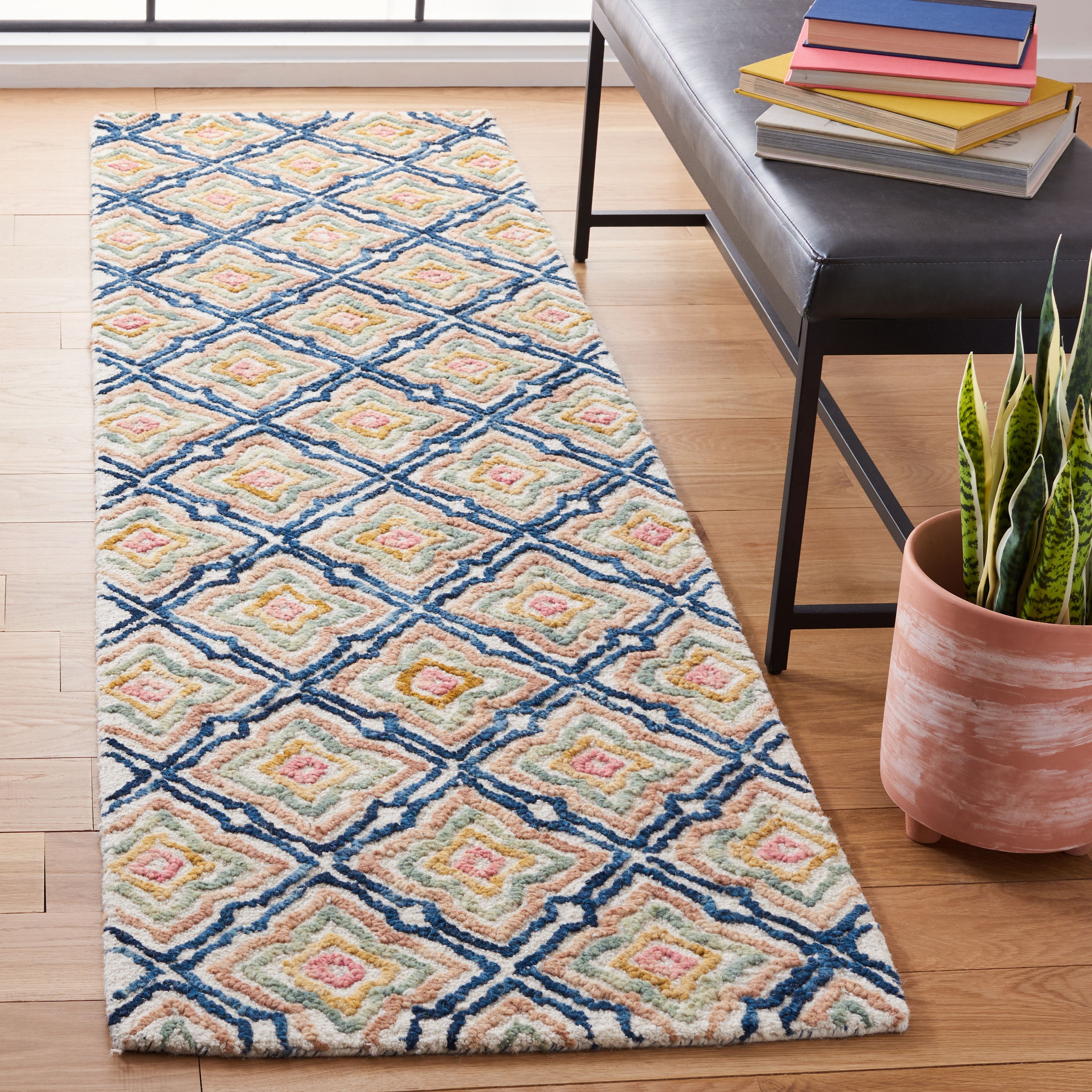 Safavieh TRC512A-28 Trace Aafkea 2 x 8 (ft) Tufted Wool Ivory/Navy Rectangular Indoor Trellis Bohemian/Eclectic Runner rug