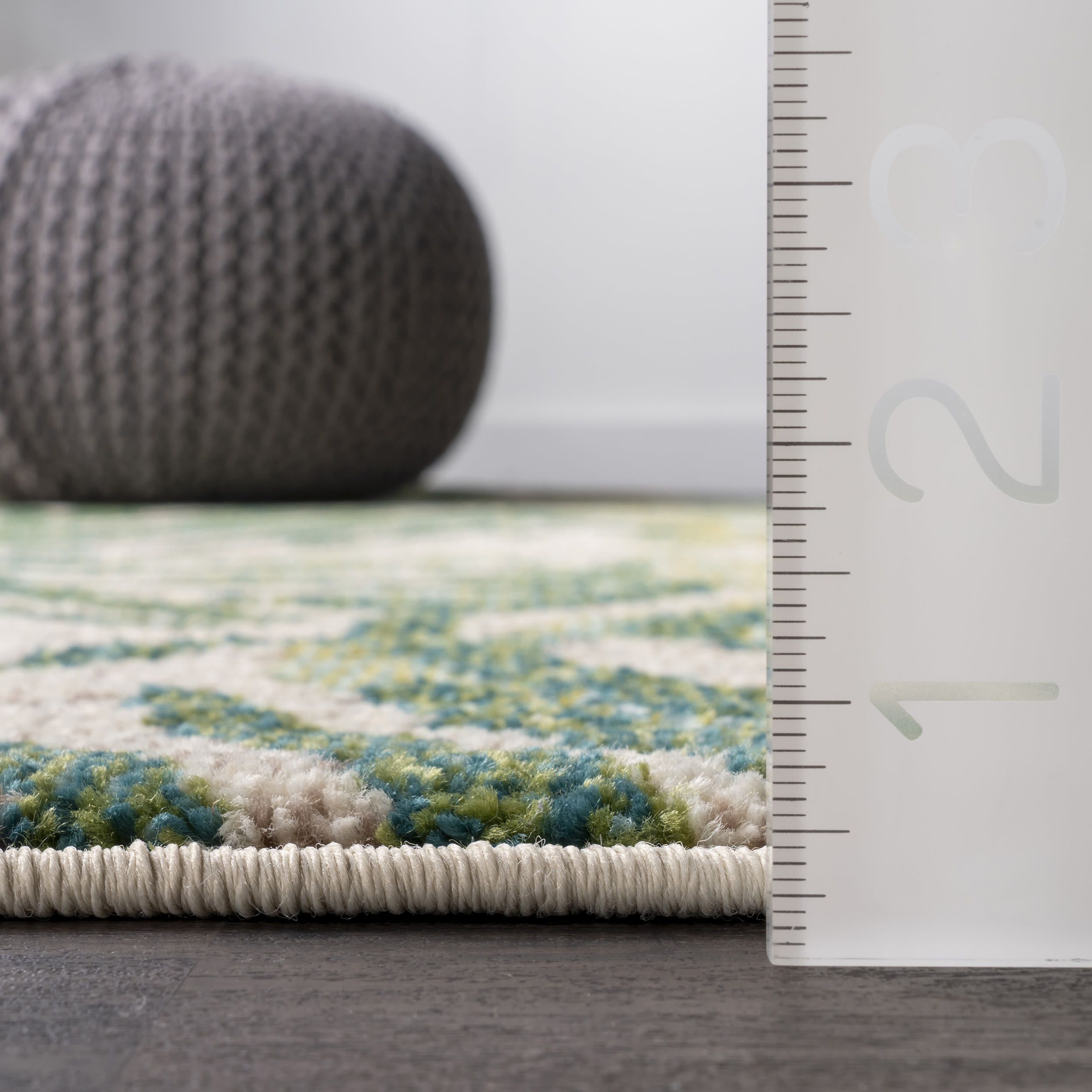 Green Floral Synthetic Easy Care Area Rug, 3' x 5'
