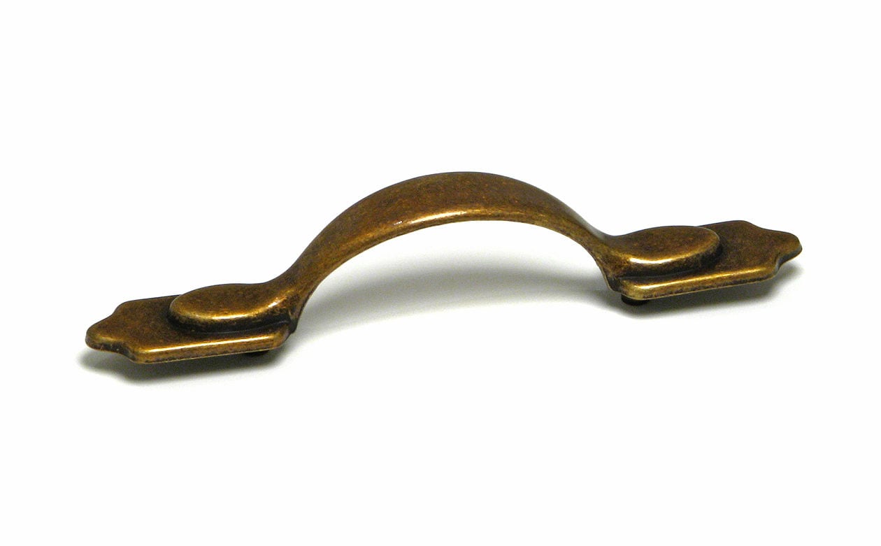 Richelieu BP473BB Provence 3-in , 76mm Center to Center Burnished Brass Arch Handle