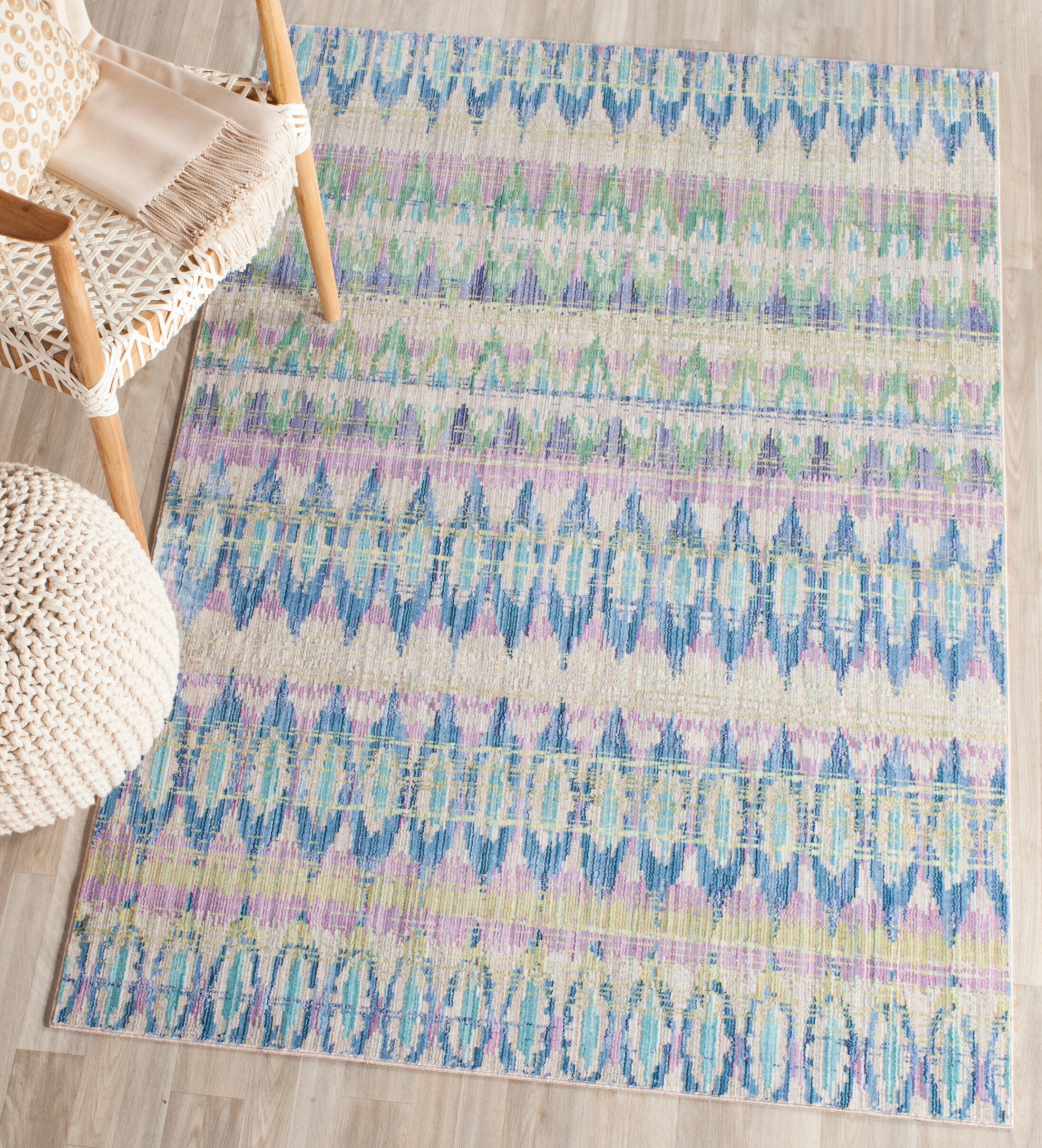 Safavieh VAL220M-4 rugs - View #2