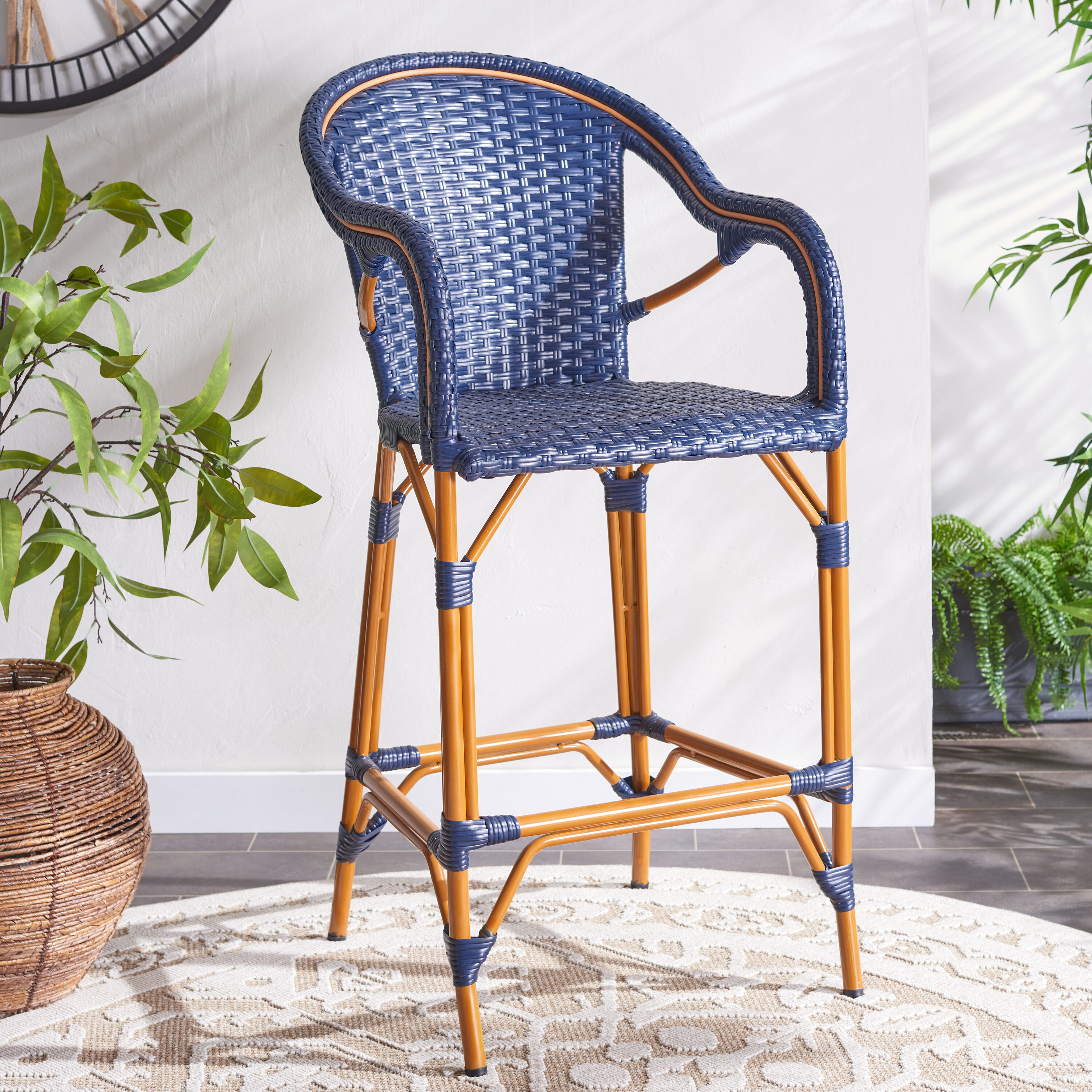 Safavieh PAT7535B California Wicker Navy Aluminum Frame Stationary Bar Stool Chair with Slat Seat
