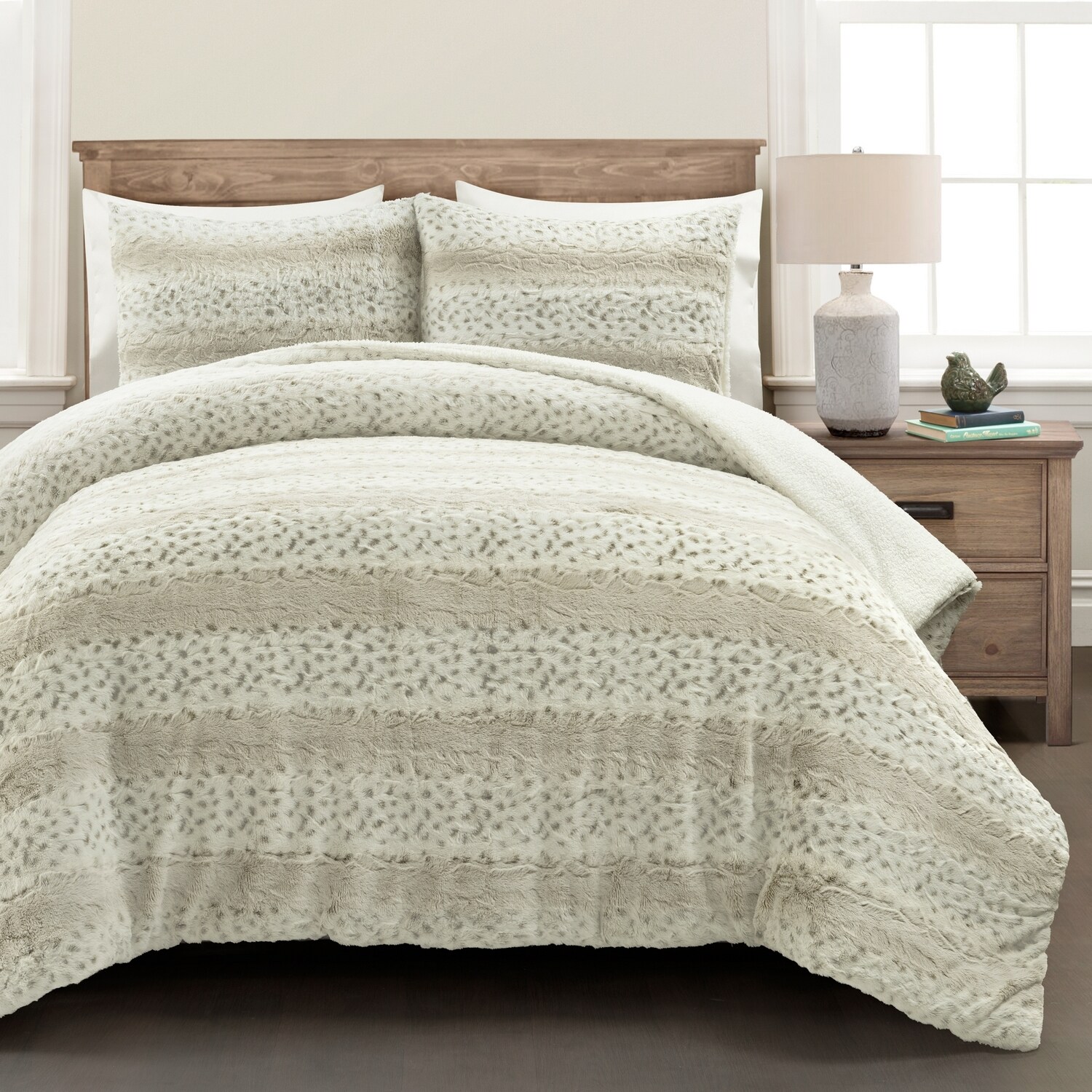 Lush Decor 21T013971 Neutral Solid Reversible Full/Queen Comforter