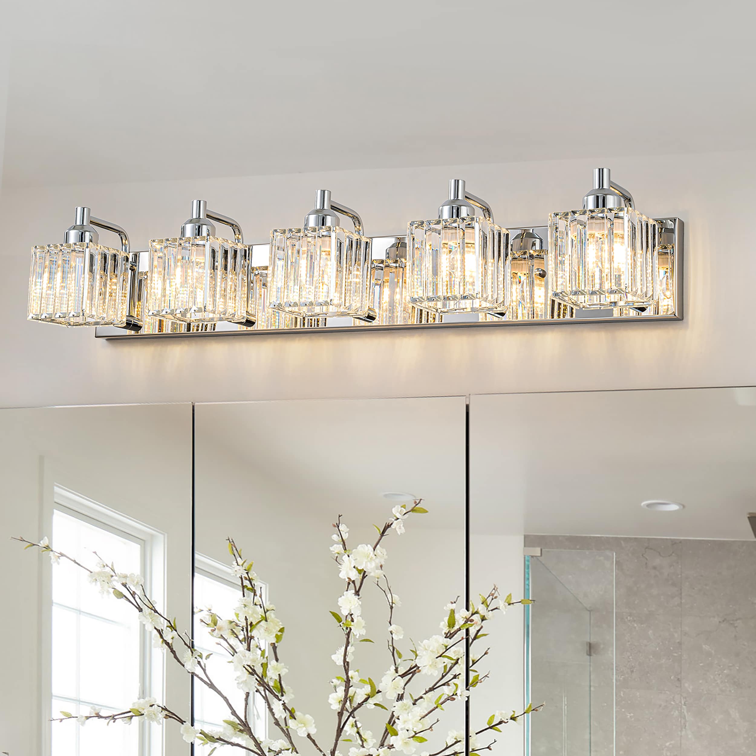 EDISLIVE Y81010000056528 Orillia 33.3-in 5 -Light Chrome Modern/contemporary Vanity light
