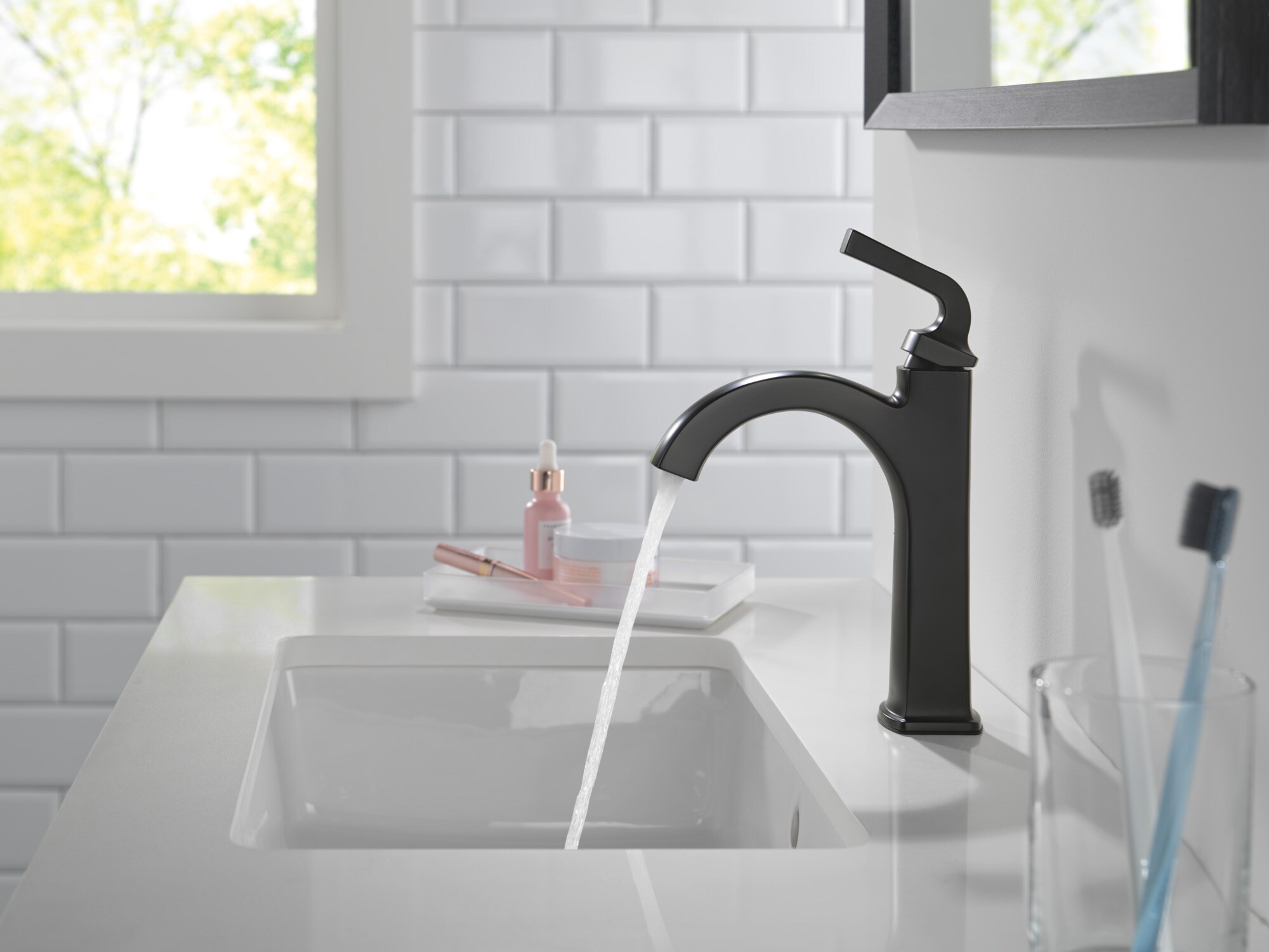 Delta Knoxville Matte Black Single Hole 1 Handle Watersense Bathroom Sink Faucet With Drain And 0365