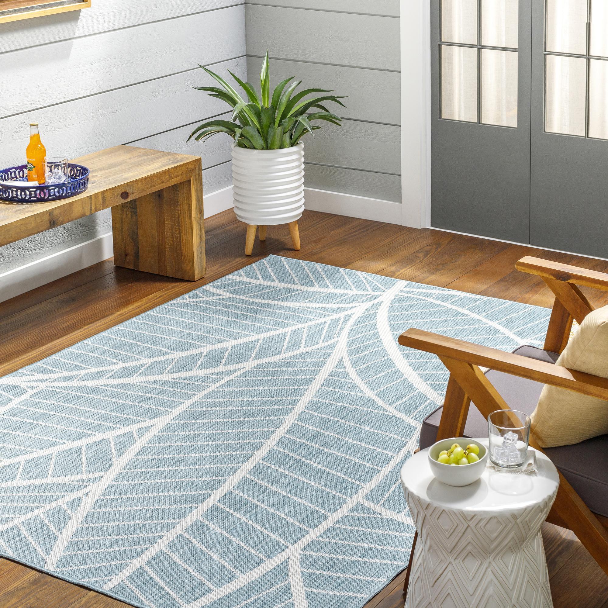 Livabliss LBH2303-537 Long Beach 5 x 8 (ft) Polypropylene Blue/Cream Rectangular Outdoor Floral/Botanical Coastal Area rug