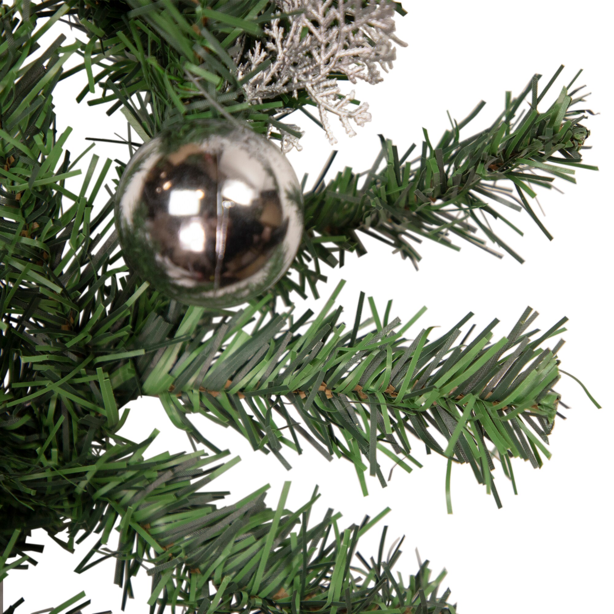 Northlight 31377210 Artificial-Christmas-Garland - View #4