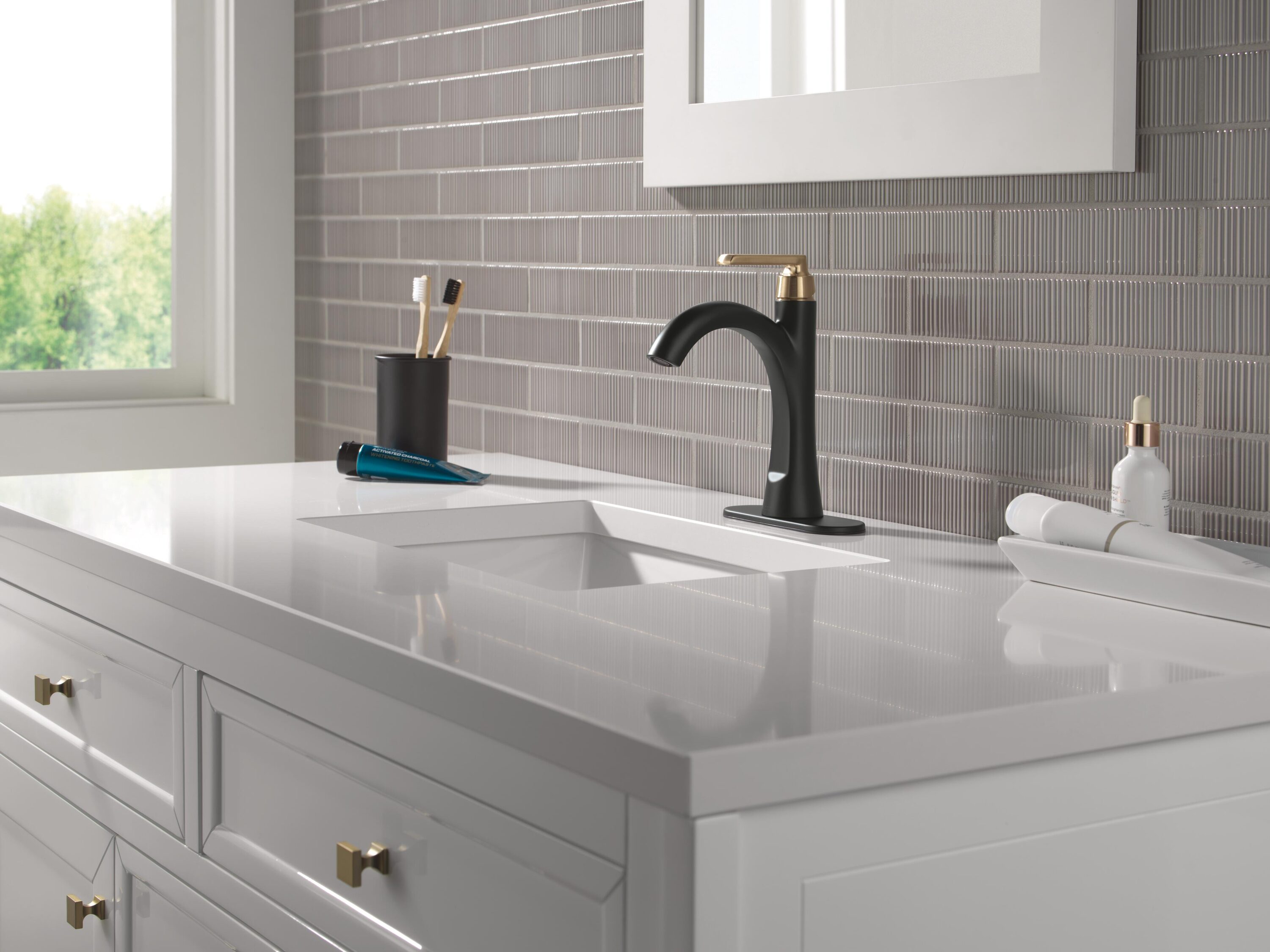 Delta 15832LF-GZ Lavatory-Faucets - View #12