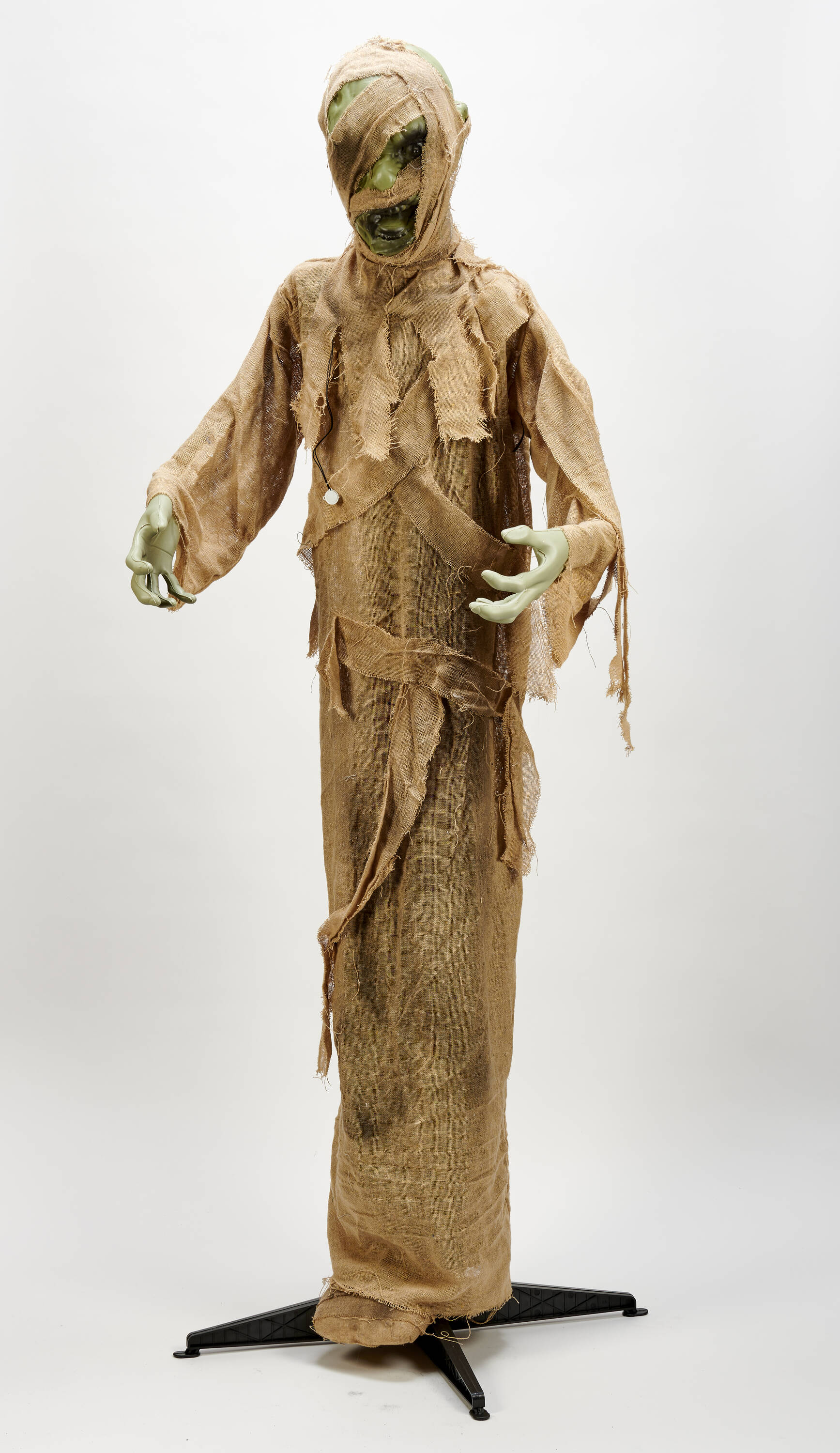 Worth Imports 4381 5.25-ft Freestanding Laughing Lighted Mummy Animatronic